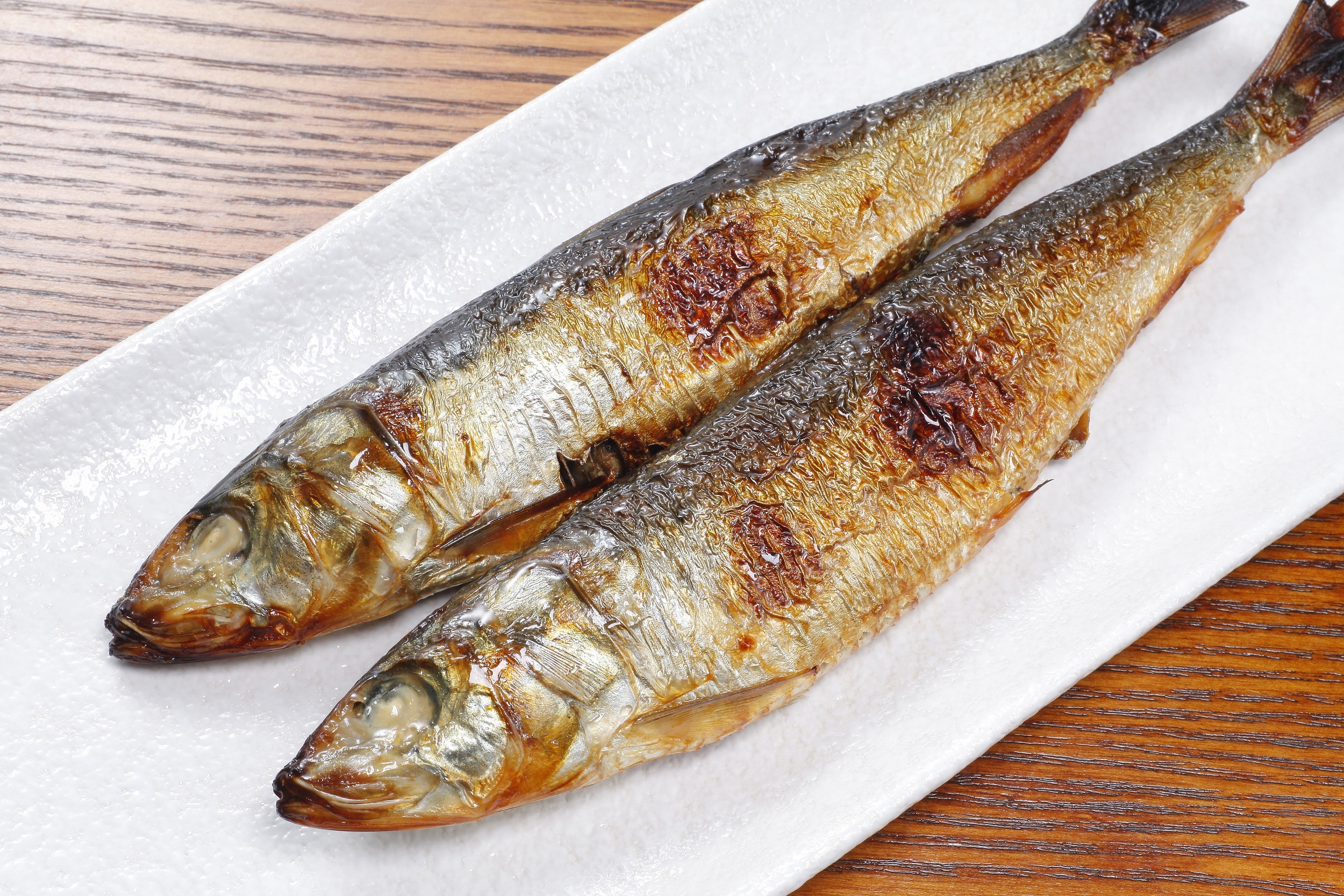 魚類和蛋類可有助加速眼部血液循環,紓緩眼乾眼澀。(視覺中國) 魚類和蛋類可有助加速眼部血液循環,紓緩眼乾眼澀。(視覺中國)