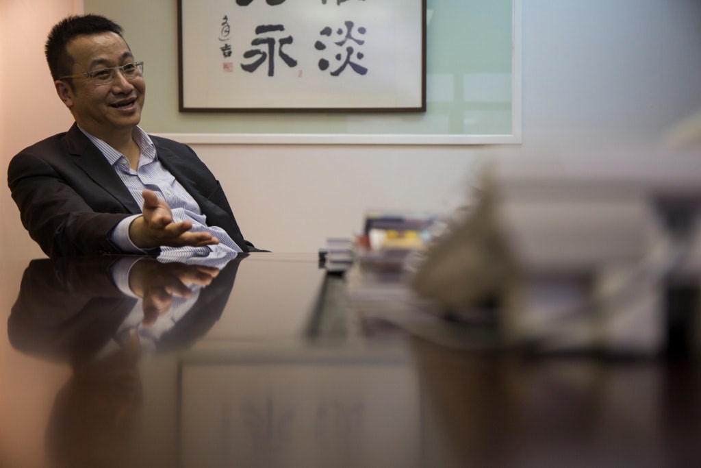 港股見3個月新高黃國英：料升勢短暫籲分注吸騰訊或阿里巴巴