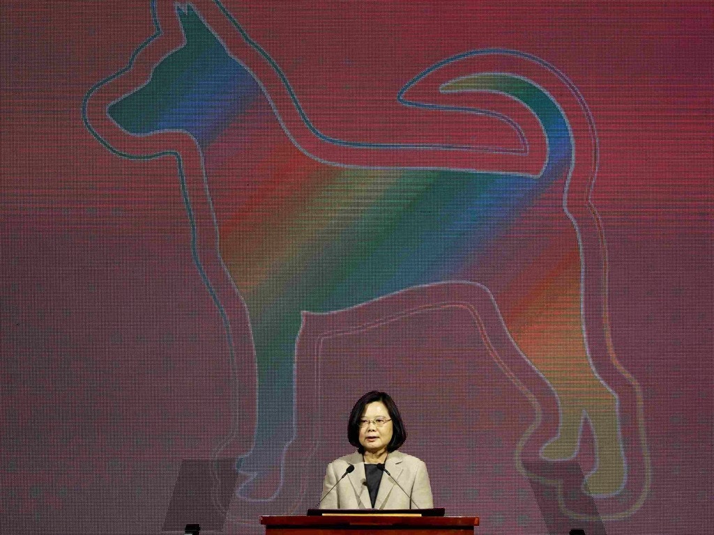 点击图片看原样大小图片