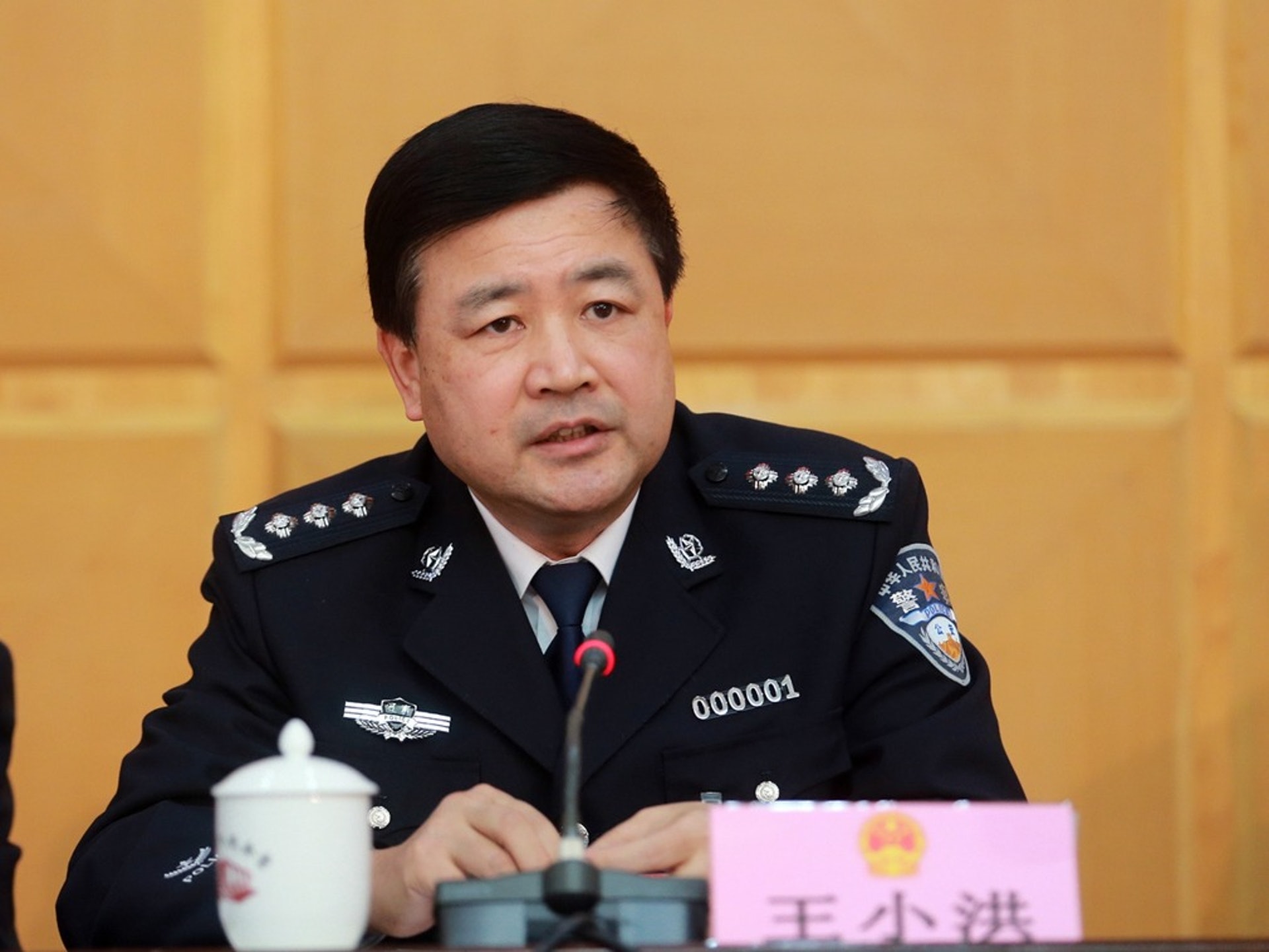 2018年3月,王小洪擔任中國公安部分管日常工作的副部長,成為該部「二把手」。(視覺中國) 2018年3月,王小洪擔任中國公安部分管日常工作的副部長,成為該部「二把手」。(視覺中國)
