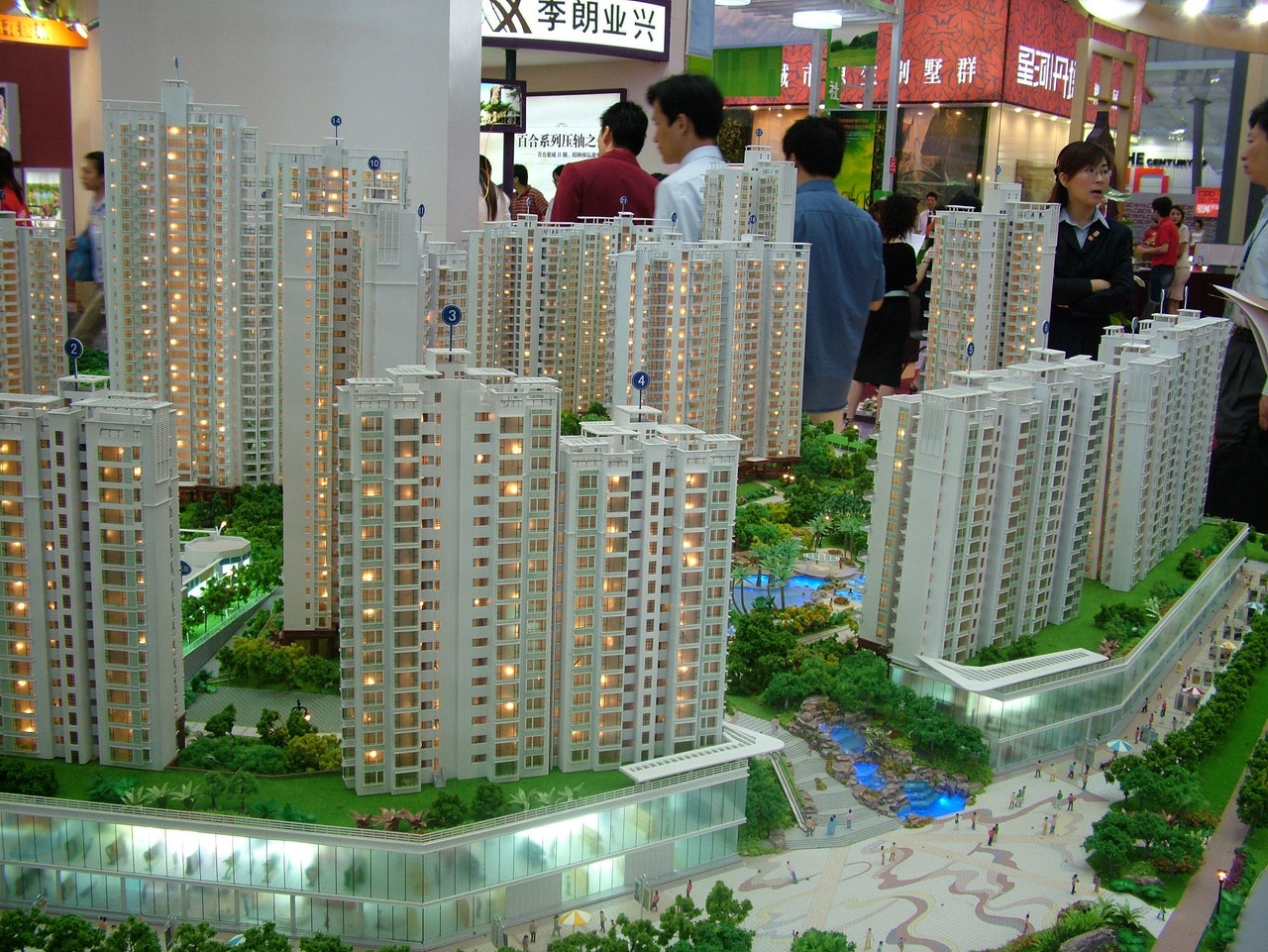 符合新標準的普通商品住房,持有滿兩年以上後,將不受成交總價限制,無須繳納俗稱「豪宅稅」的買賣差額5%增值稅。(視覺中國) 符合新標準的普通商品住房,持有滿兩年以上後,將不受成交總價限制,無須繳納俗稱「豪宅稅」的買賣差額5%增值稅。(視覺中國)