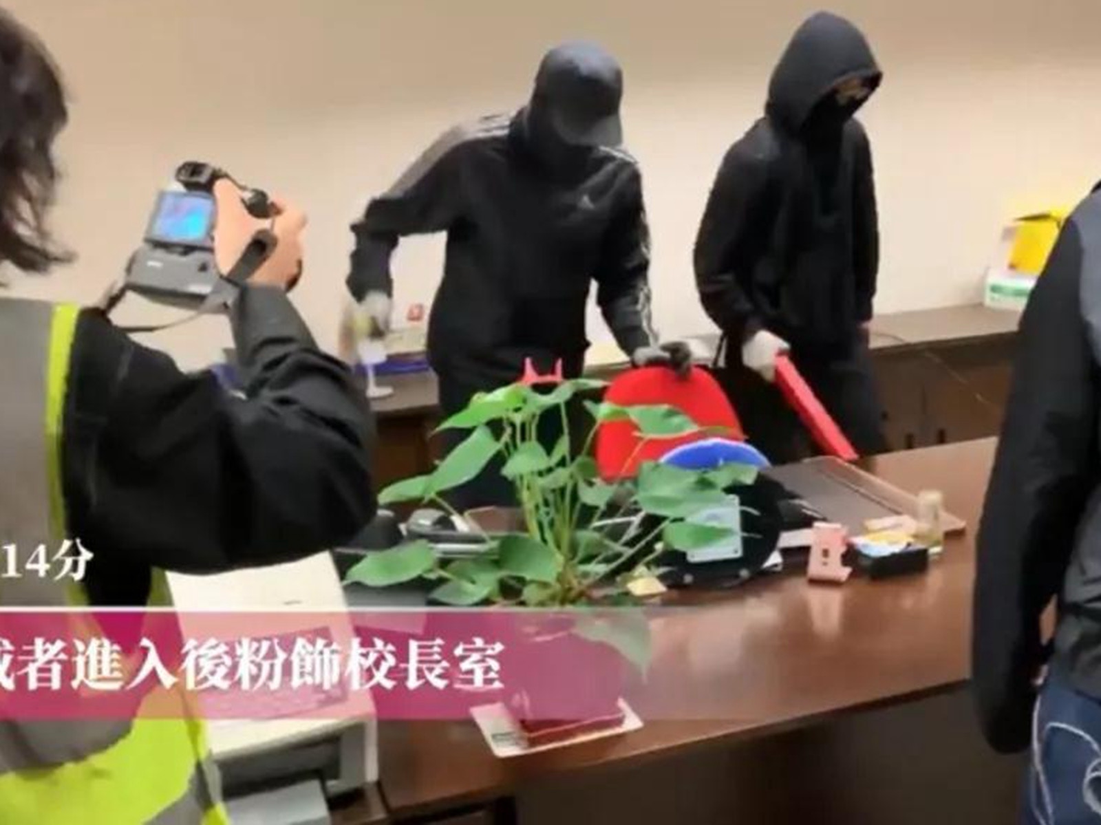 点击图片看原样大小图片