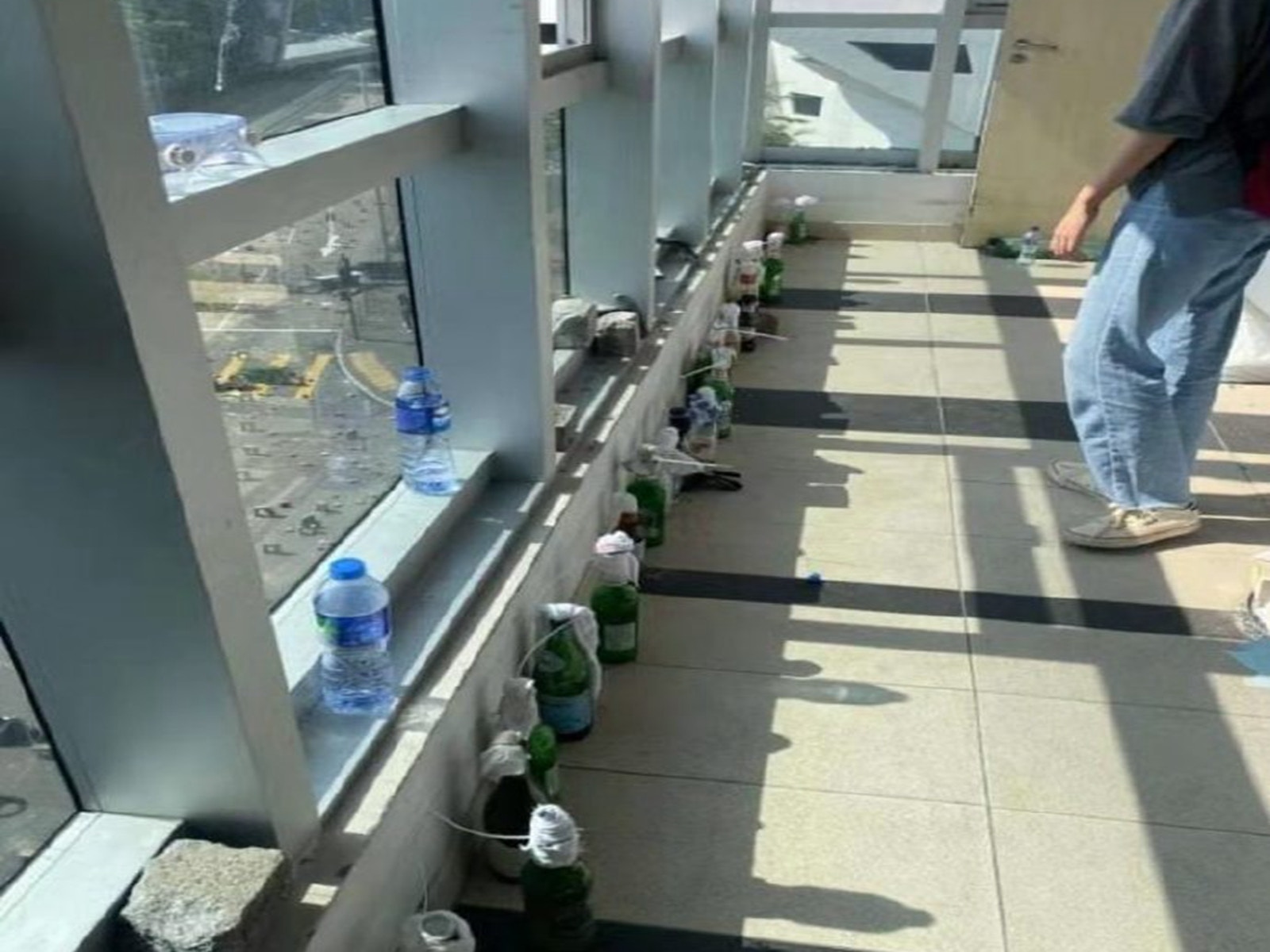 点击图片看原样大小图片