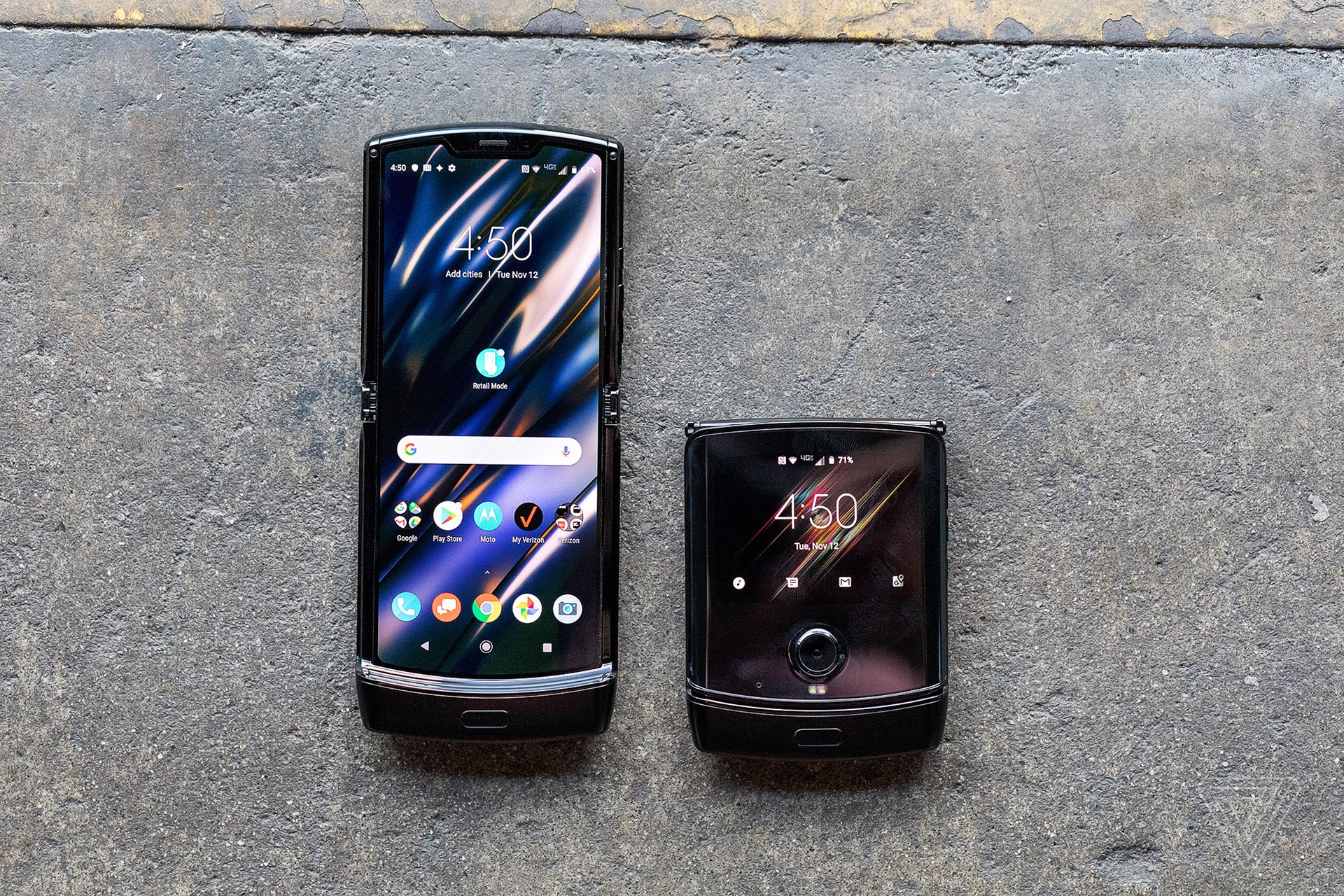 Смартфон Motorola RAZR 2019