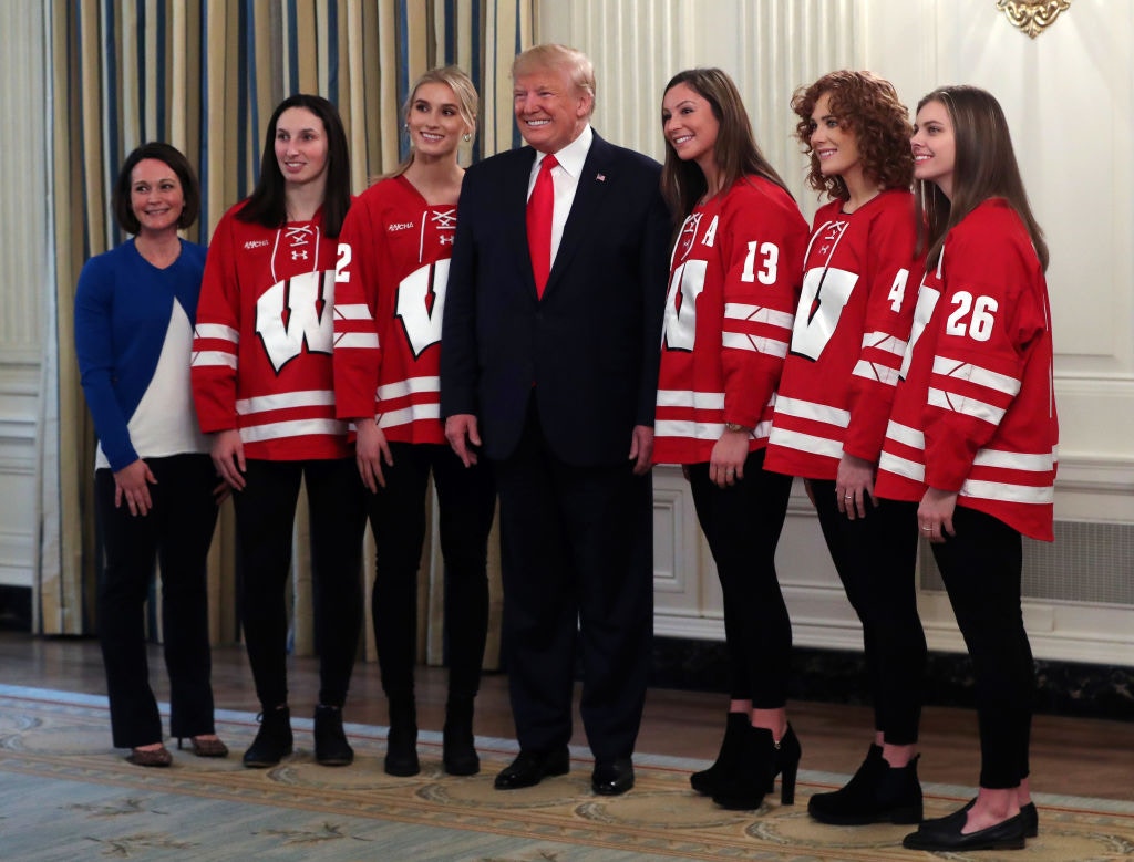 特朗普稱曾促習近平別派兵到港：若不是我香港在14分鐘內遭毀滅