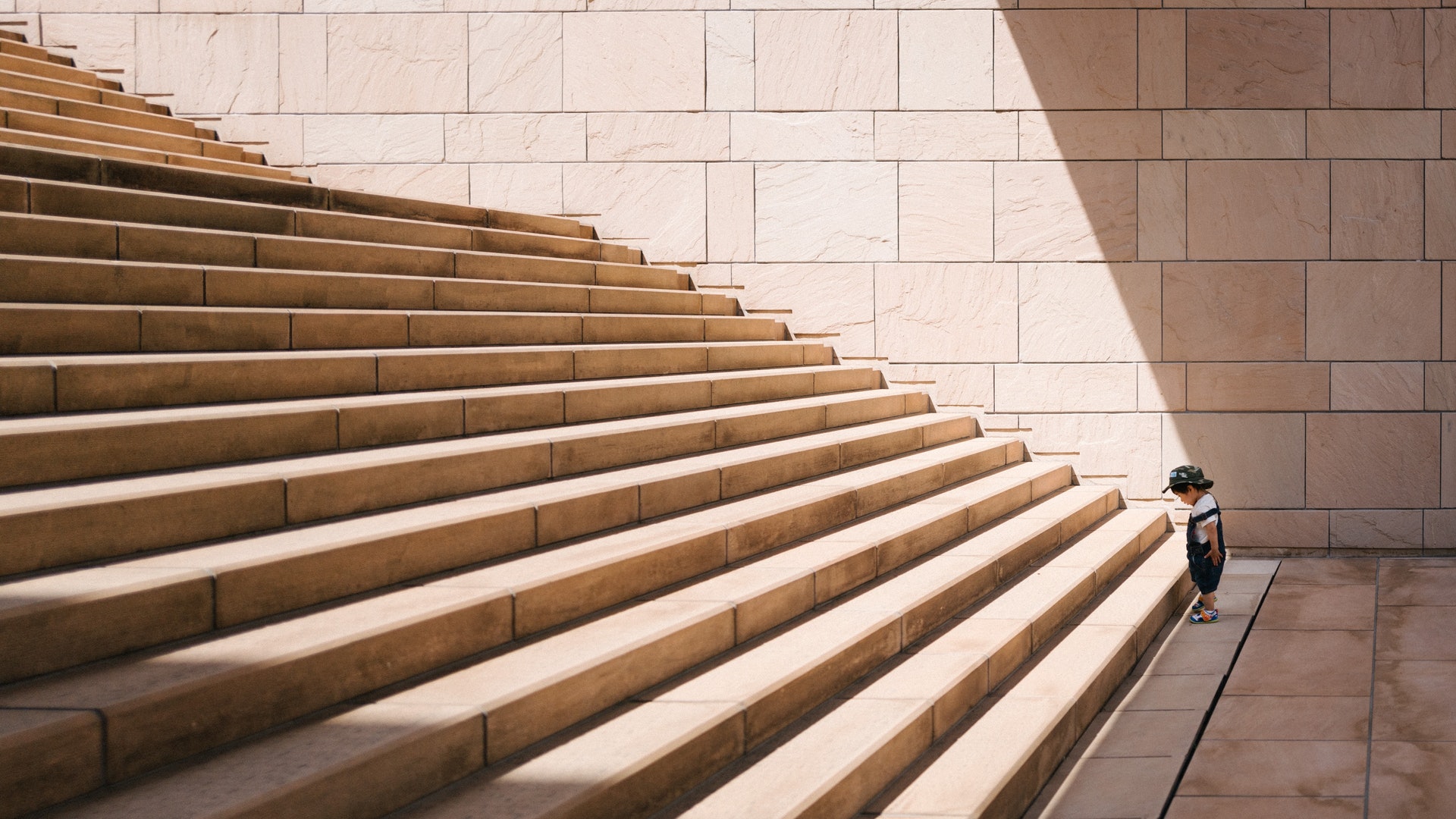 面對挑選及困難時,可能會容易令人感焦慮。(tateisimikito/unsplash) 面對挑選及困難時,可能會容易令人感焦慮。(tateisimikito/unsplash)