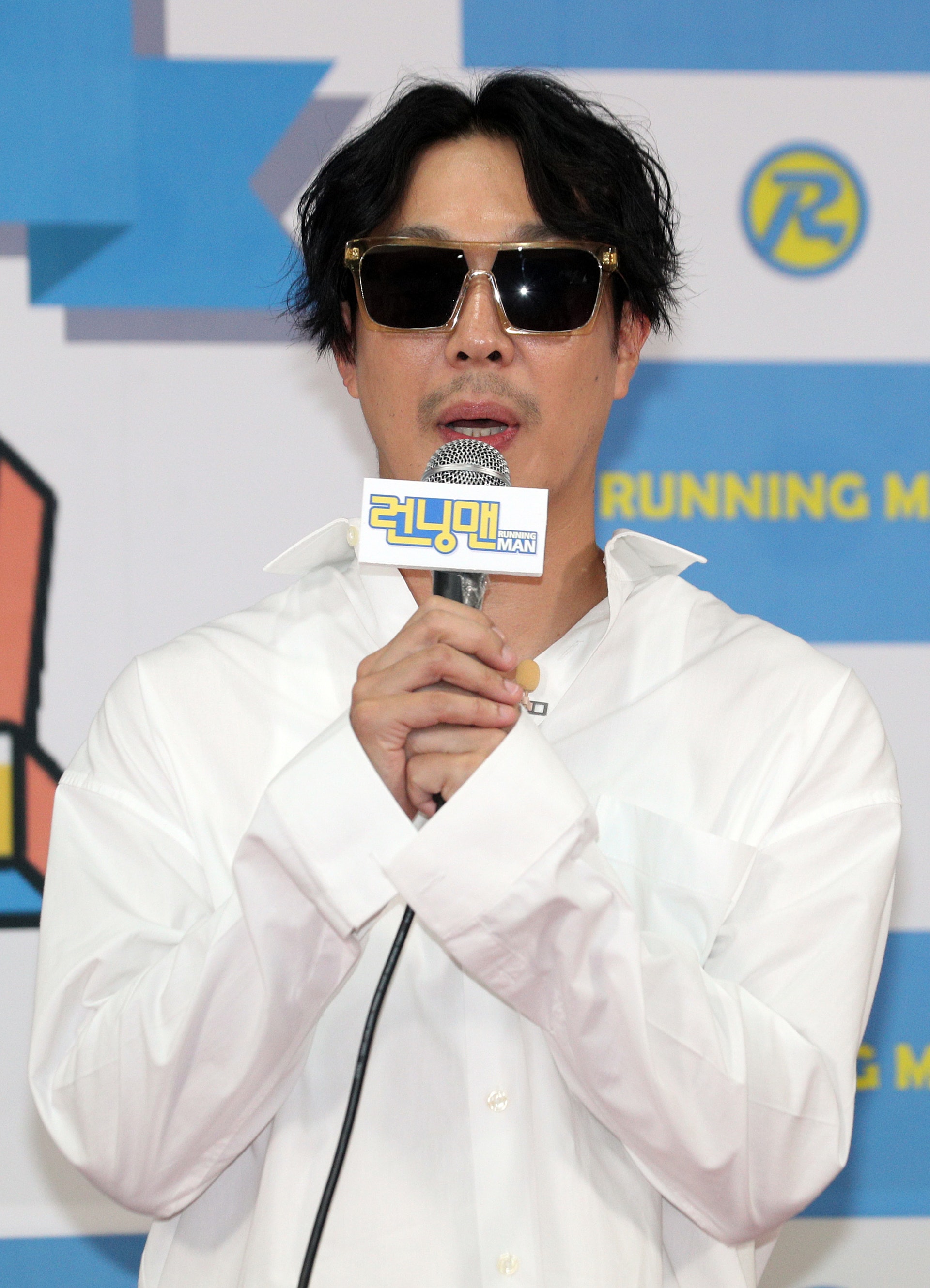 韓國藝人、《Running Man》主持Haha曾透露成員為了拍攝滿身是傷,例如他自己的「頸椎間盤突出」問題越來越嚴重(視覺中國) (視覺中國)