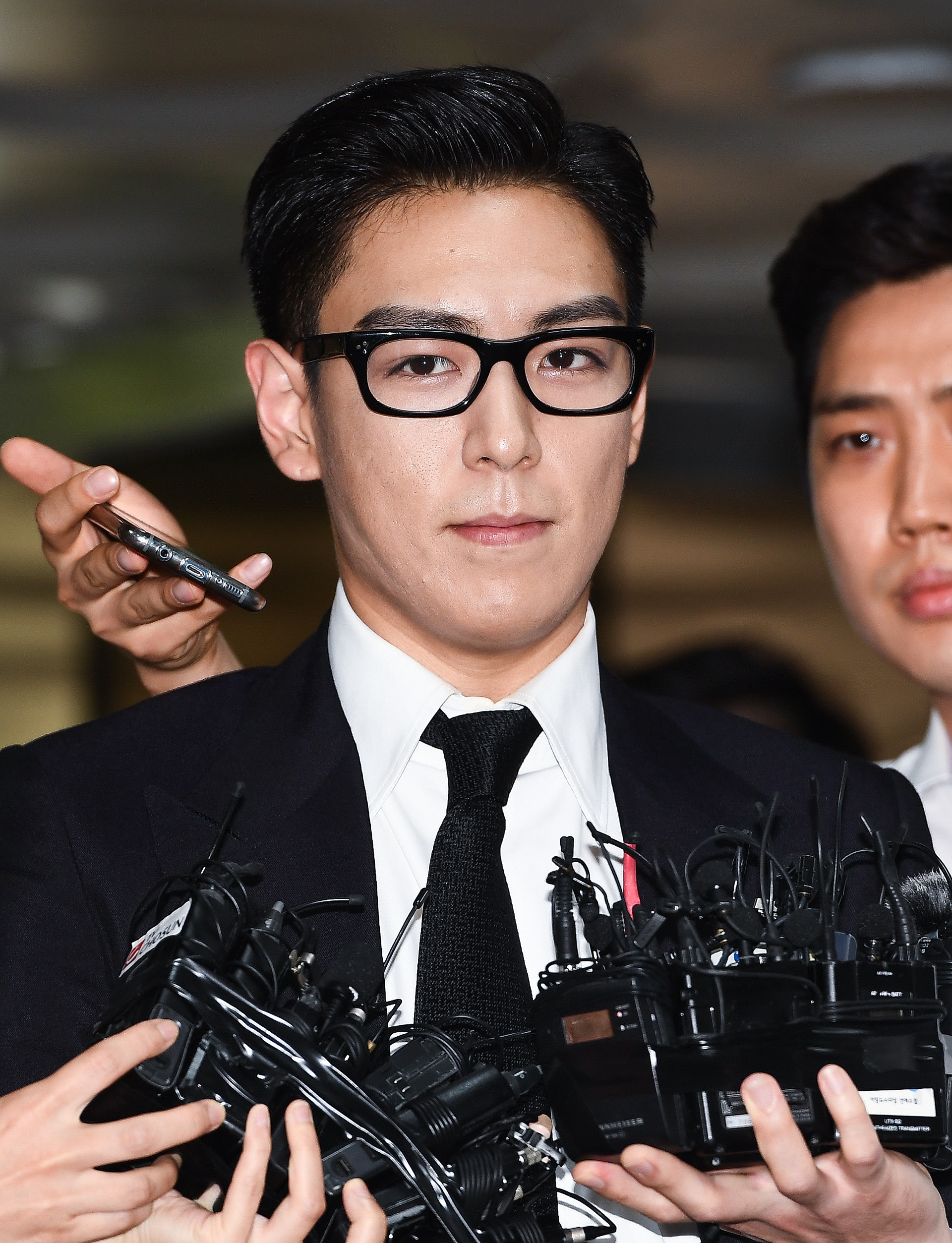 BIGBANG成員T.O.P:因吸毒案被判刑10個月、緩刑2年(視覺中國) (視覺中國)