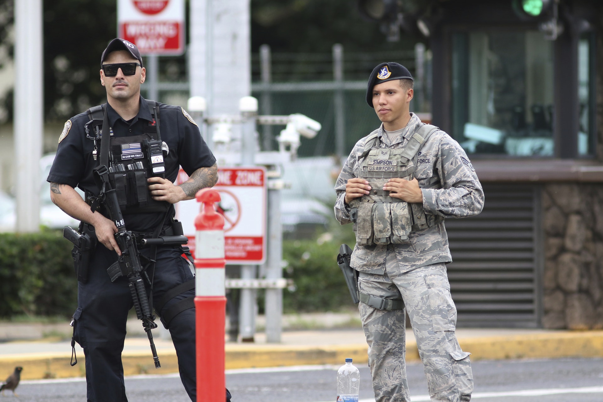 美軍珍珠港基地發生槍擊案致2死1傷疑兇吞槍自盡 香港01 即時國際 美軍珍珠港基地發生槍擊案致2死1傷疑兇吞槍自盡 香港01 即時國際