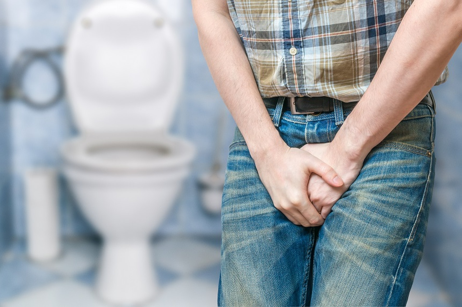 膀胱癌的徵狀與尿道炎相似，但細心留意仍可分辨出兩者的不同，擔心自己得病的話不妨留意。（Shutterstock）