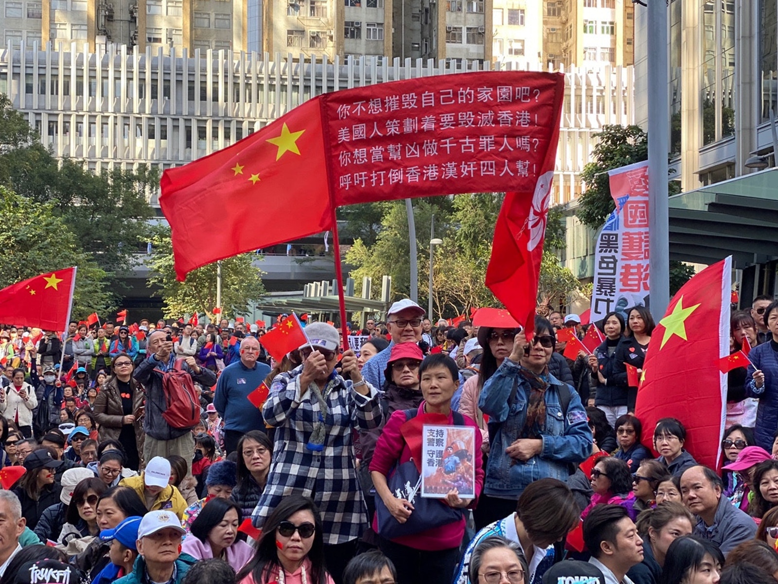 点击图片看原样大小图片
