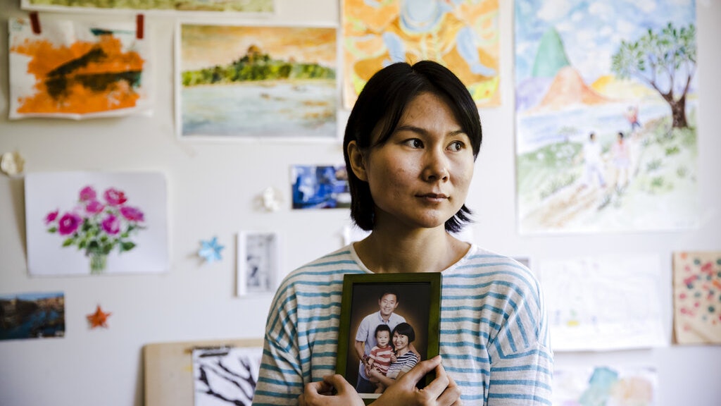 伊朗美國互換囚犯 華裔學者王夕越獲釋放 妻子:我們的家完整了 伊朗美國互換囚犯 華裔學者王夕越獲釋放 妻子:我們的家完整了