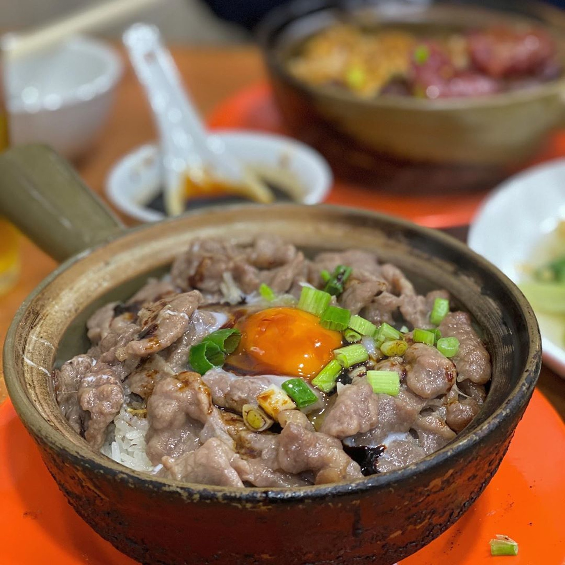 窩蛋牛肉飯($93)份量頗多。(ig@ annahailey_s) 窩蛋牛肉飯($93)份量頗多。(ig@ annahailey_s)