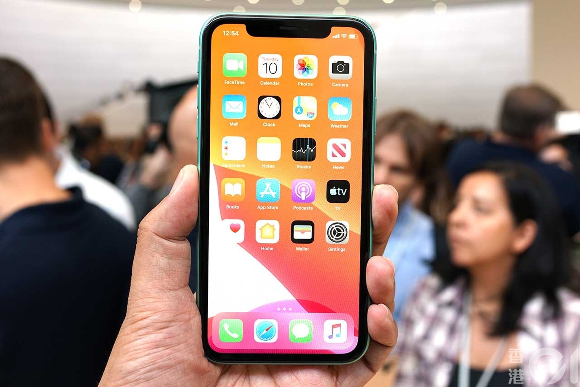 不單止 Apple，因為生產人力的短缺，全球智能手機出產量預料按年將跌 12％，是 5 年來的新低（林勇 攝）