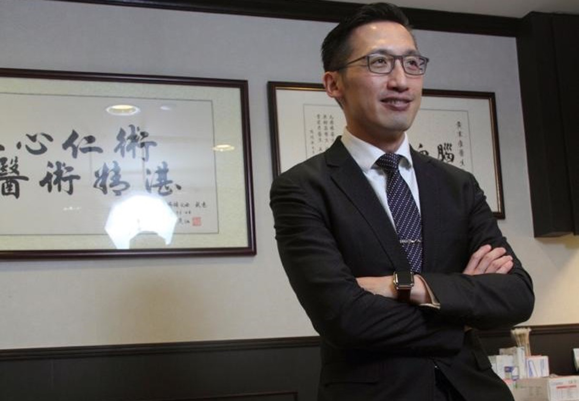 神經外科專科醫生黄秉康(撰稿人授權提供) 神經外科專科醫生黄秉康(撰稿人授權提供)