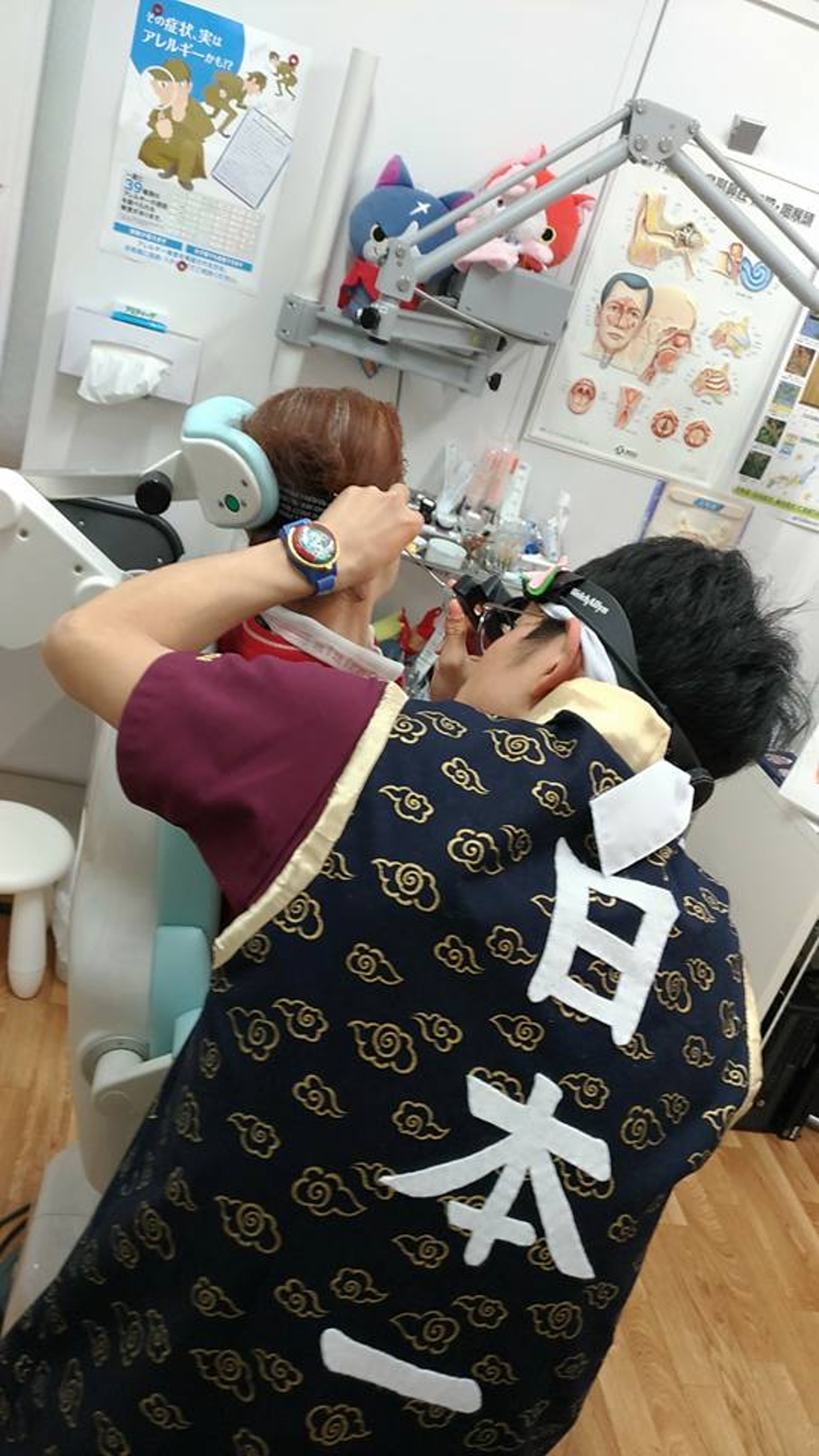 乾智一醫生希望把診所變成讓人歡笑的地方(Facebook@サンキュー耳鼻科クリニック)