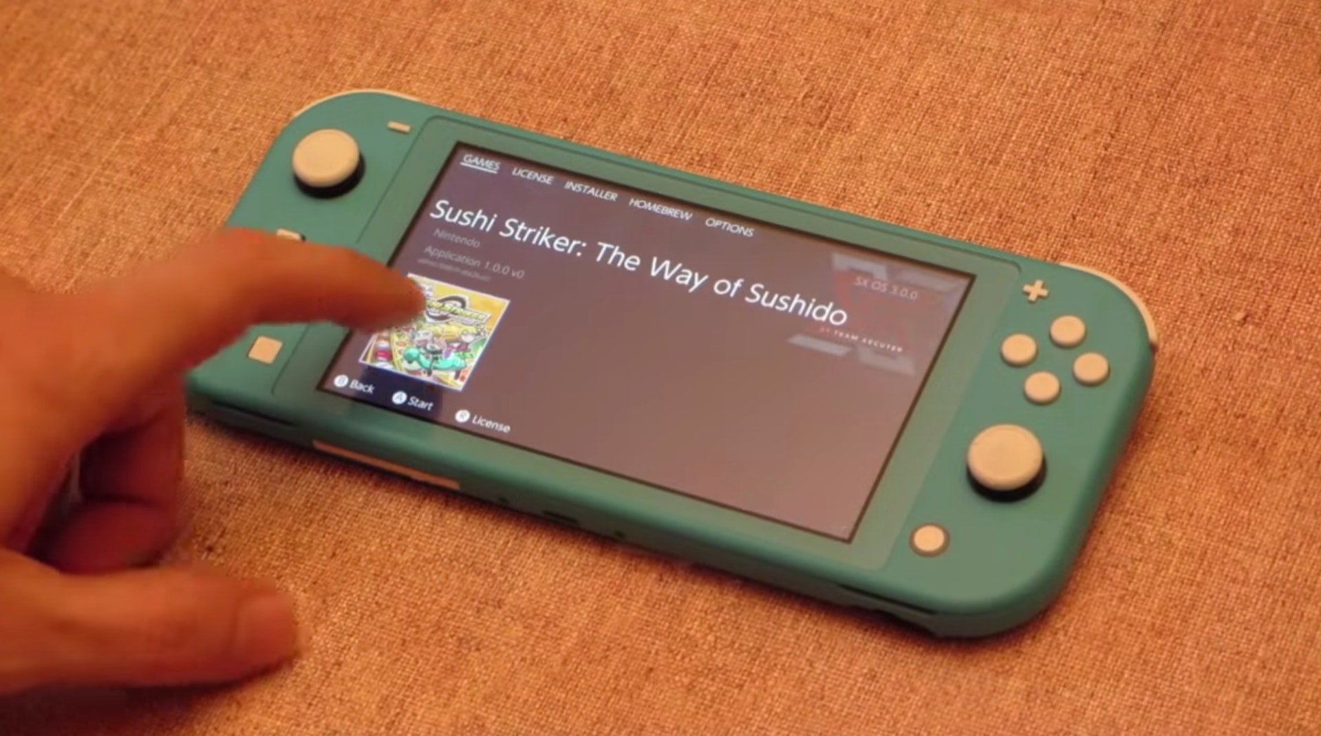 新版任天堂switch Lite慘被破解 全線主機成功運行翻版遊戲 新版任天堂switch Lite慘被破解 全線主機成功運行翻版遊戲