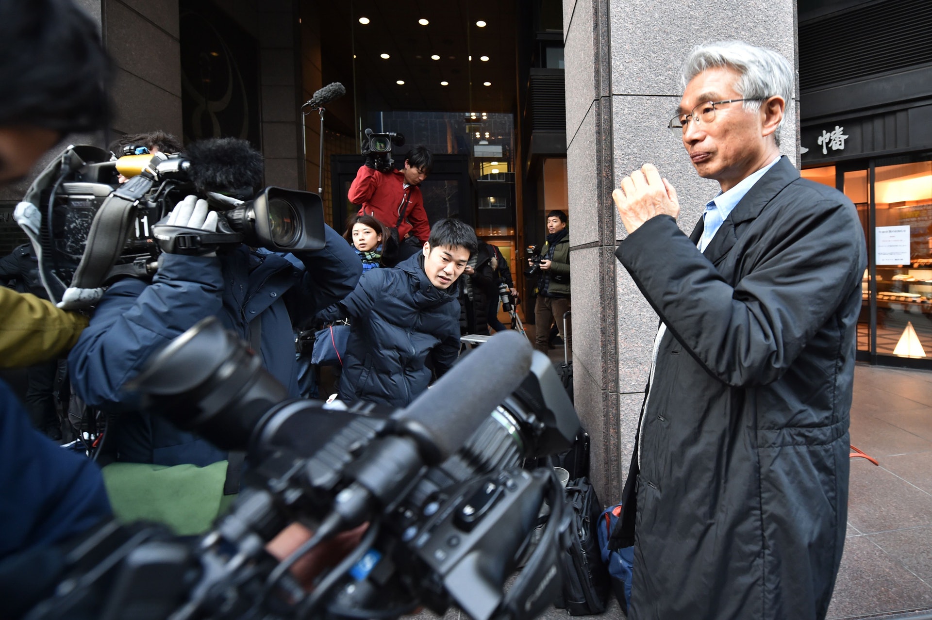 戈恩代表律師弘中惇一郎指,他自己亦對戈恩潛逃感到震驚。(Reuters) 戈恩代表律師弘中惇一郎指,他自己亦對戈恩潛逃感到震驚。(Reuters)
