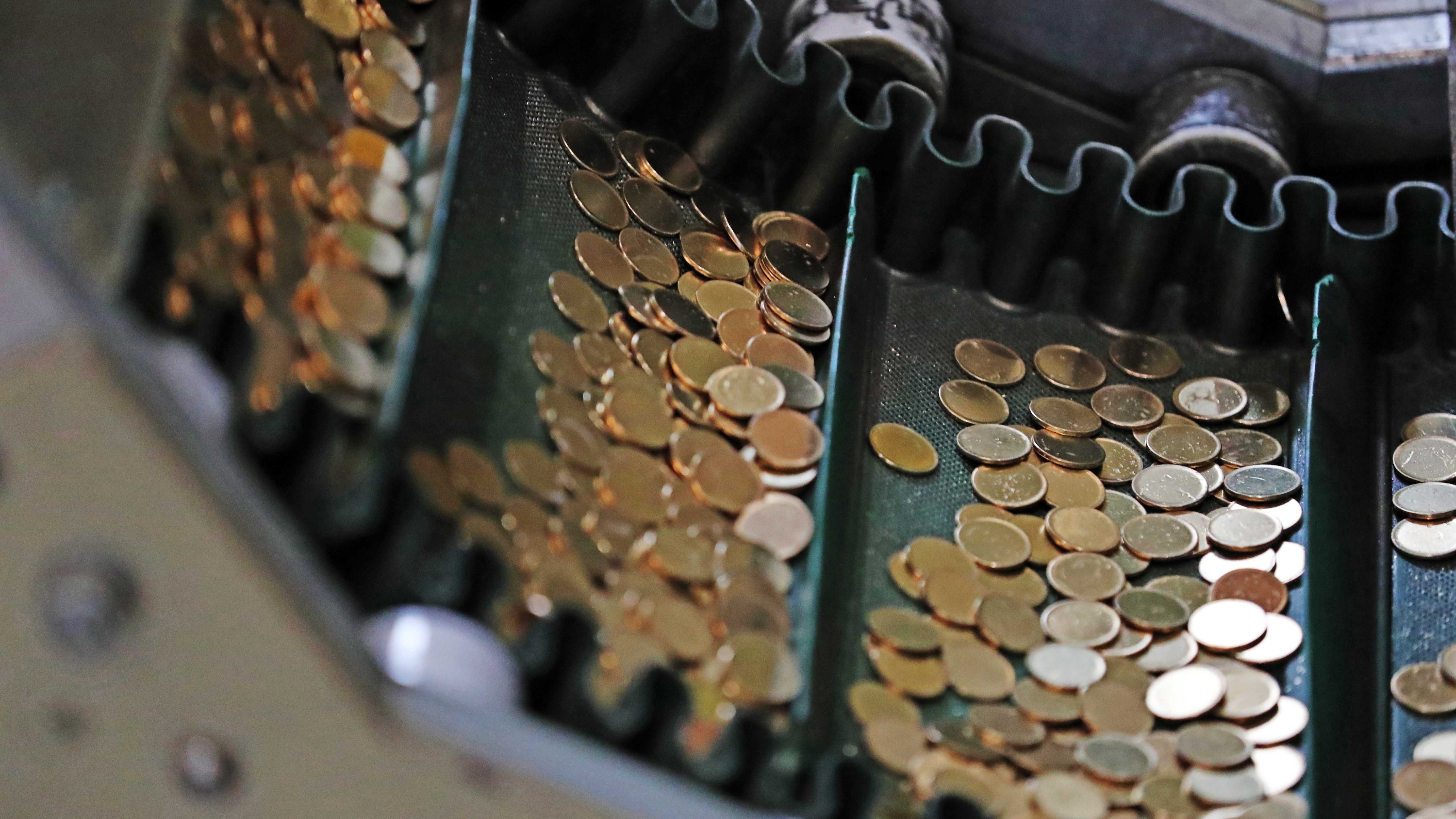 泰銖瞬間暴跌讓人聯想到1997年的國際遊資「空襲」