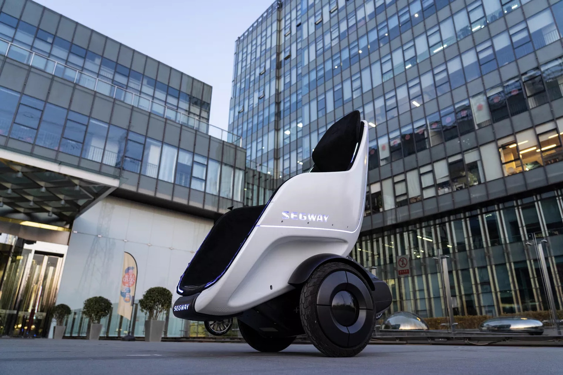 S-Pod 擬在CES 2020 首次公開亮相【SEGWAY】 S-Pod 擬在CES 2020 首次公開亮相【SEGWAY】