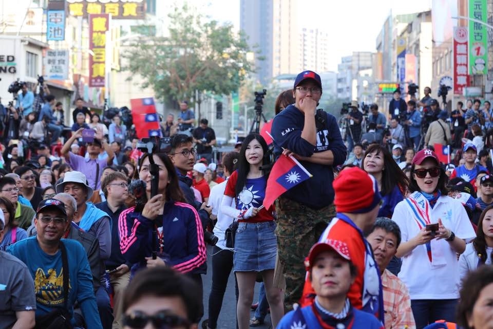 éåçè½å¾ï¼å¨ç«¶é¸ç¸½é¨çæ¯æèä¸çéé»ãï¼æ¥é¨°å±æï¼