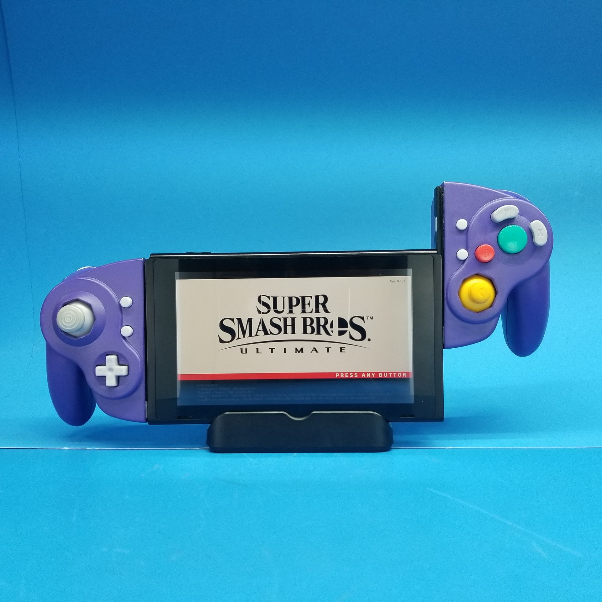 由神人Shank改造的GameCube Joy-Cons(Shank Mods) 由神人Shank改造的GameCube Joy-Cons(Shank Mods)