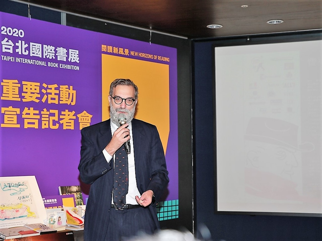 点击图片看原样大小图片