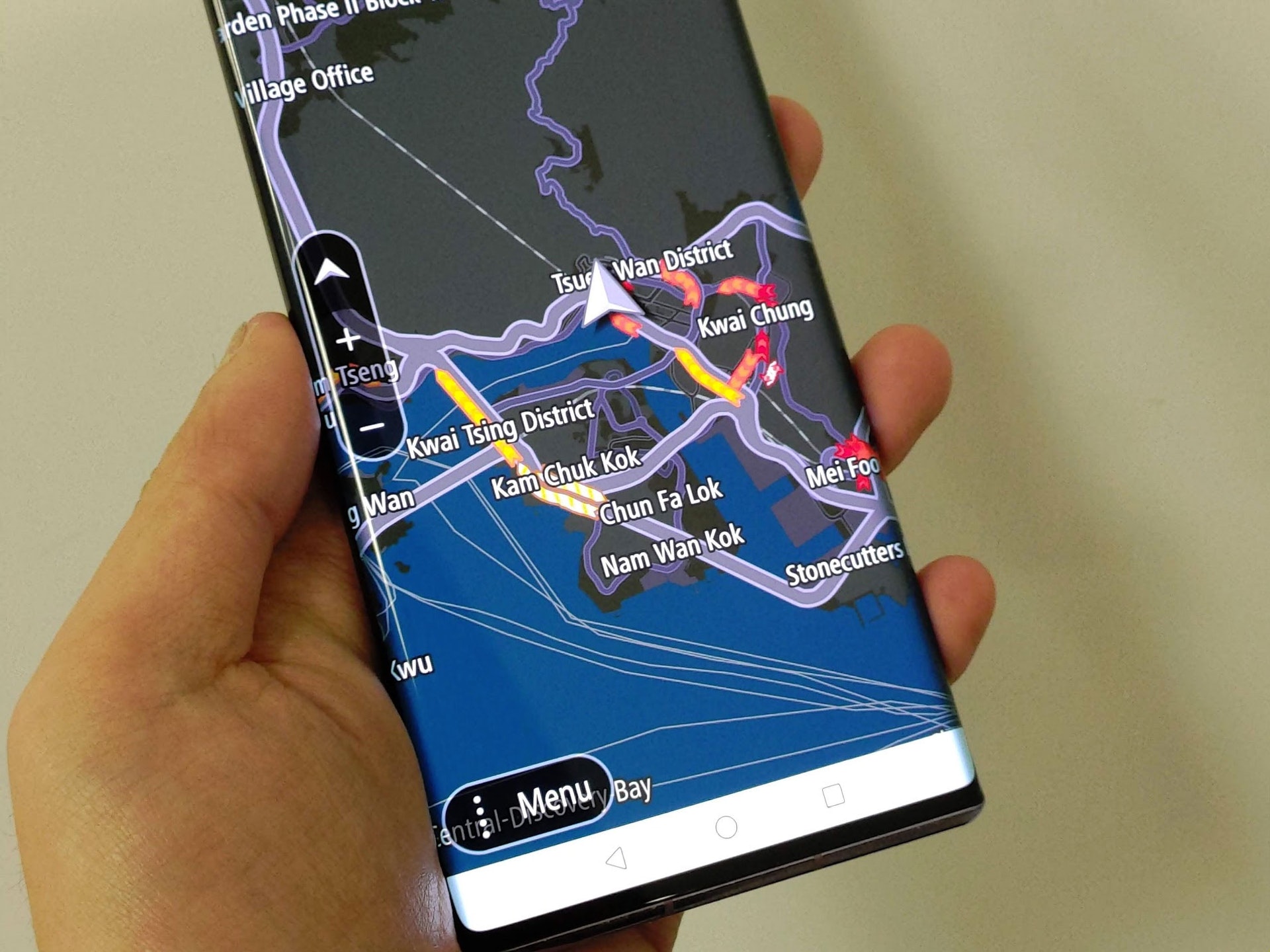 TomTom 本身已經有推出功能不俗的地圖、導航 App(蔡浩騰攝) TomTom 本身已經有推出功能不俗的地圖、導航 App(蔡浩騰攝)