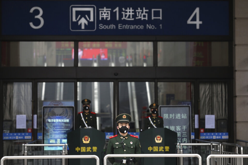 隨着「武漢肺炎」持續擴散，武漢市的公共交通已經暫停營運（美聯社）