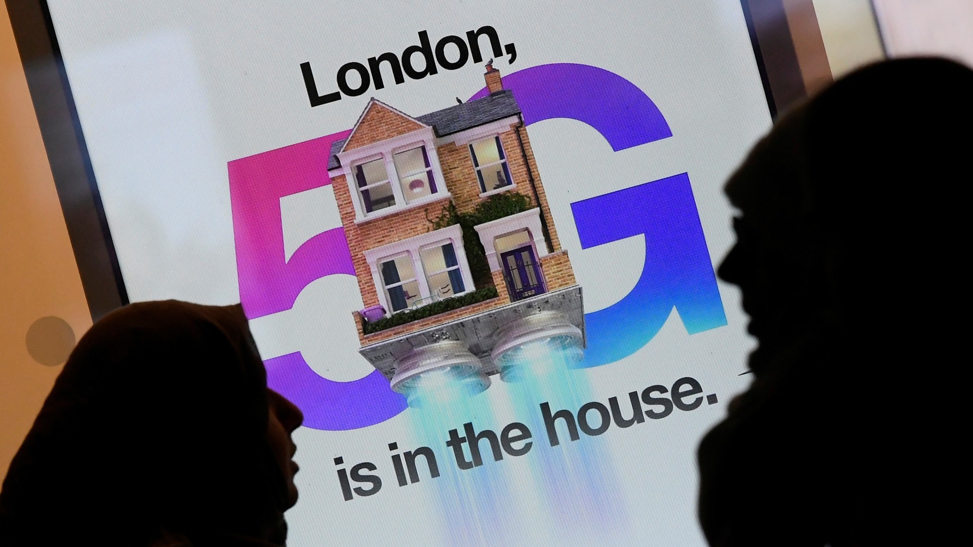 英國允華為參與5G建設 約翰遜與特朗普通電話稱令市場多元化 英國允華為參與5G建設 約翰遜與特朗普通電話稱令市場多元化
