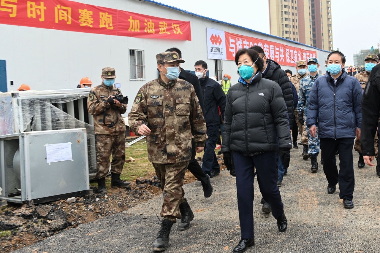 2020年2020年2月2日，中國國務院副總理孫春蘭率中央指導組考察火神山醫院。（新華社）