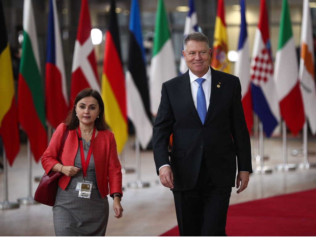 羅馬尼亞國會通過對政府不信任議案反有利看守總理奧爾班