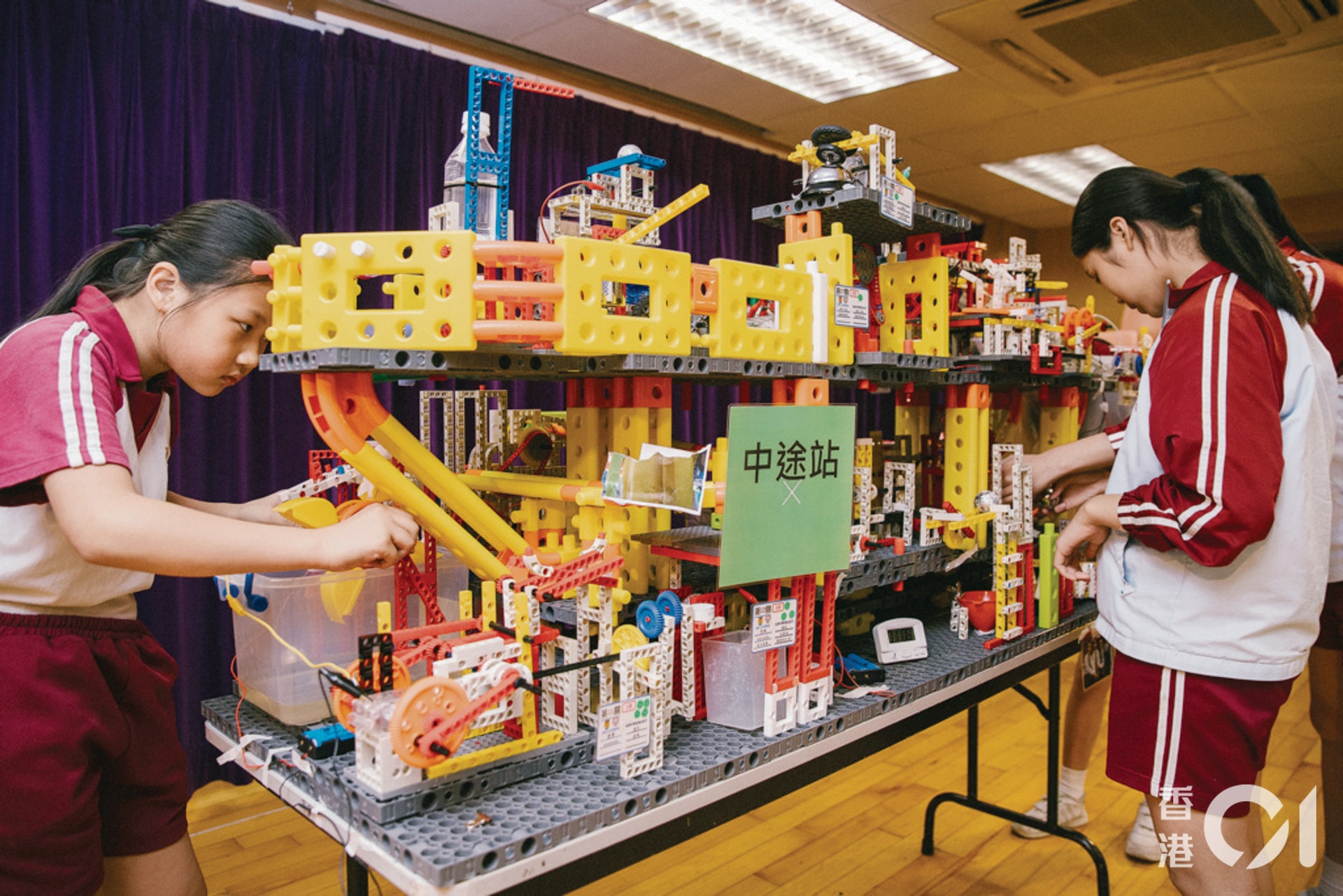 不少學校近年積極響應政府呼籲,向學生提供各式各樣的STEM課程。(資料圖片/鄭子峰攝) 不少學校近年積極響應政府呼籲,向學生提供各式各樣的STEM課程。(資料圖片/鄭子峰攝)