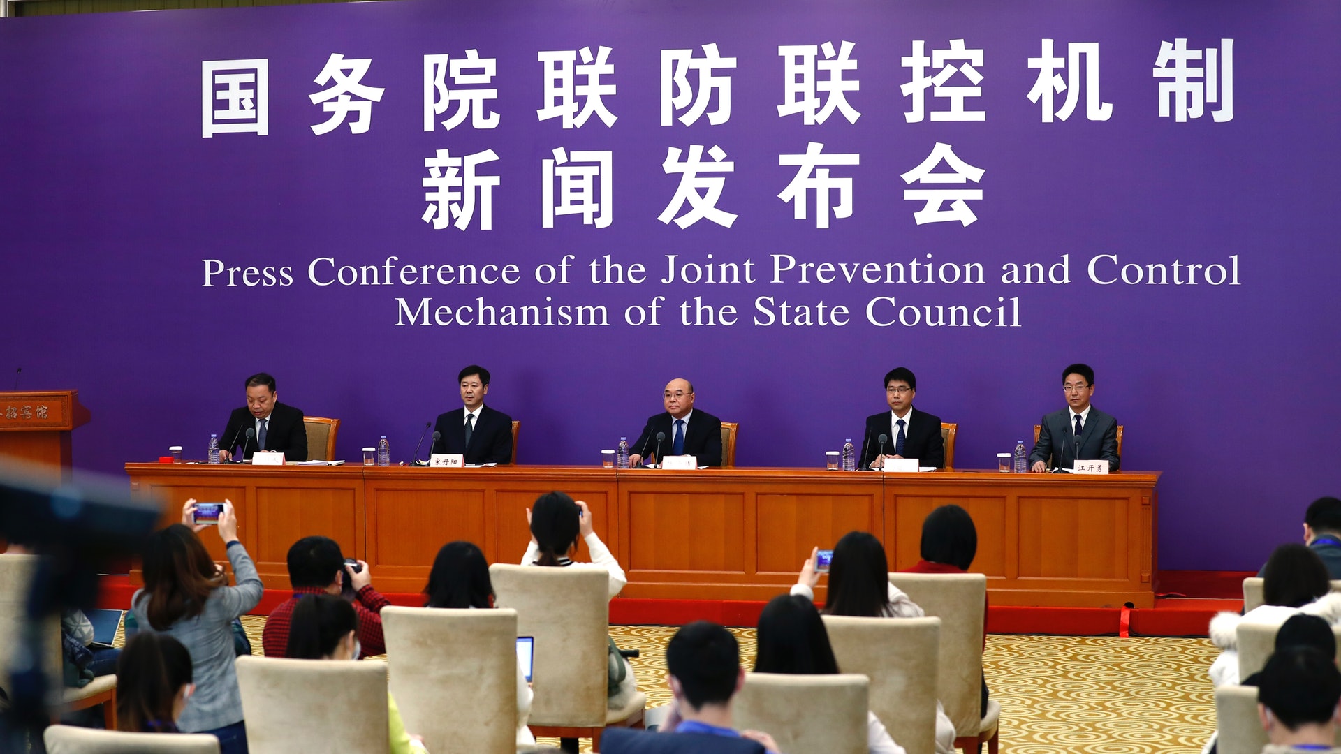 國家衛健委:疫情出現「3個首次」 形勢變化向好 國家衛健委:疫情出現「3個首次」 形勢變化向好