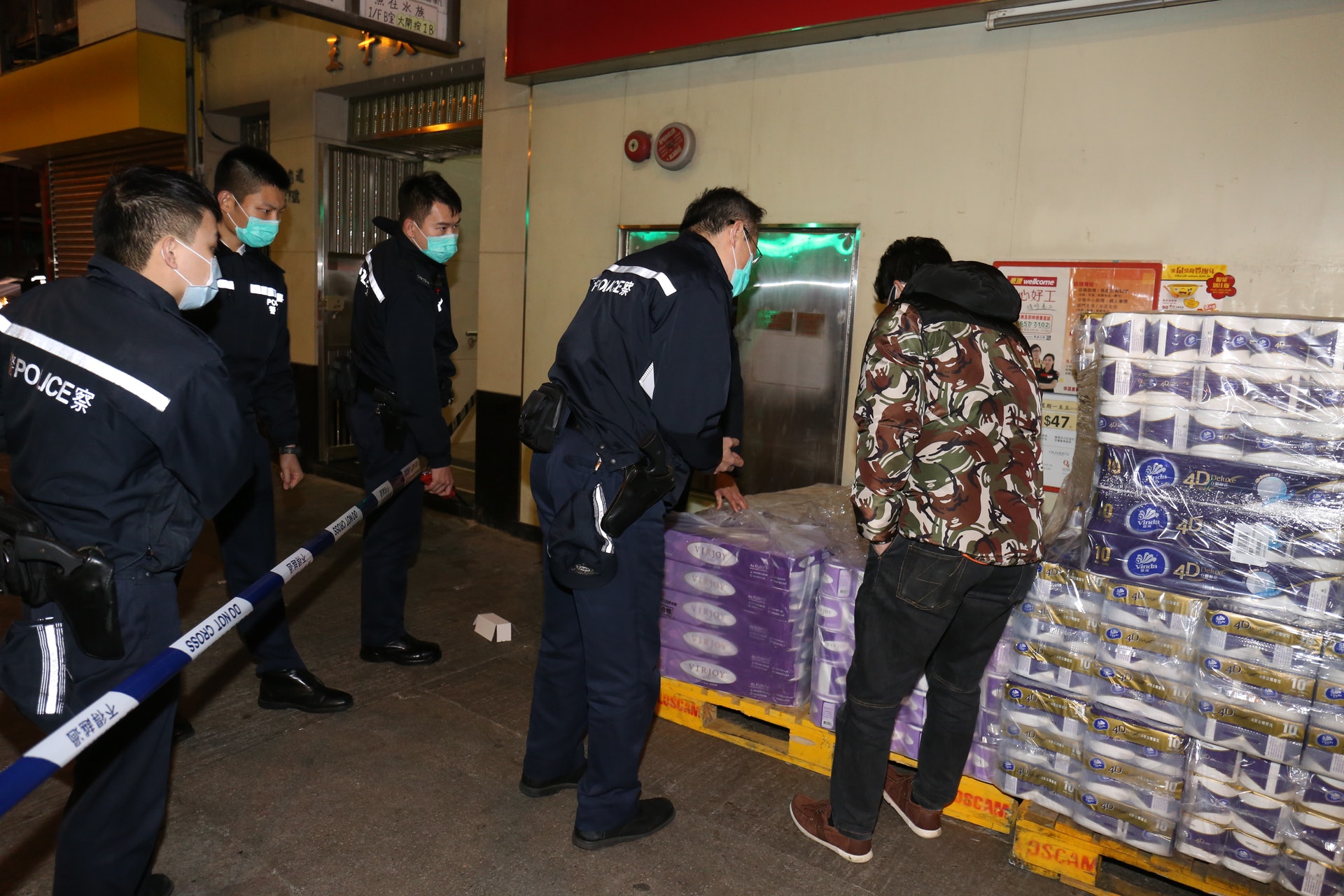 旺角道惠康劫廁紙 旺角道惠康劫廁紙