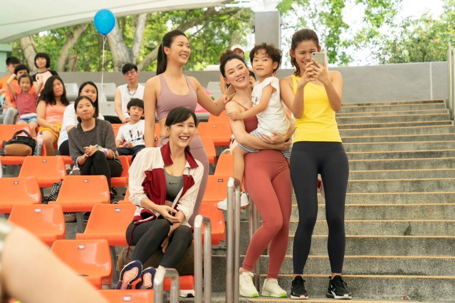 《Baby復仇記》當然嘗試着用30歲的都市人思維談論孕事,無奈的是這似乎並不見效。(《Baby復仇記》劇照) 《Baby復仇記》當然嘗試着用30歲的都市人思維談論孕事,無奈的是這似乎並不見效。(《Baby復仇記》劇照)