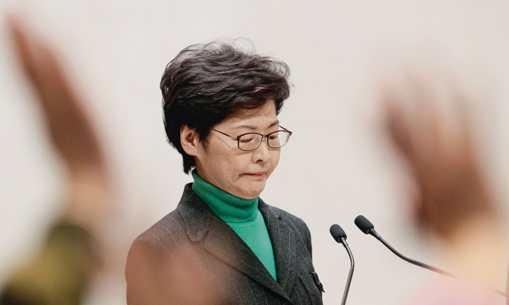 2018年,特首林鄭月娥於《施政報告》中承諾將在本屆政府任期內取消強積金對沖安排,並在修例後兩年實施。(資料圖片) 2018年,特首林鄭月娥於《施政報告》中承諾將在本屆政府任期內取消強積金對沖安排,並在修例後兩年實施。(資料圖片)