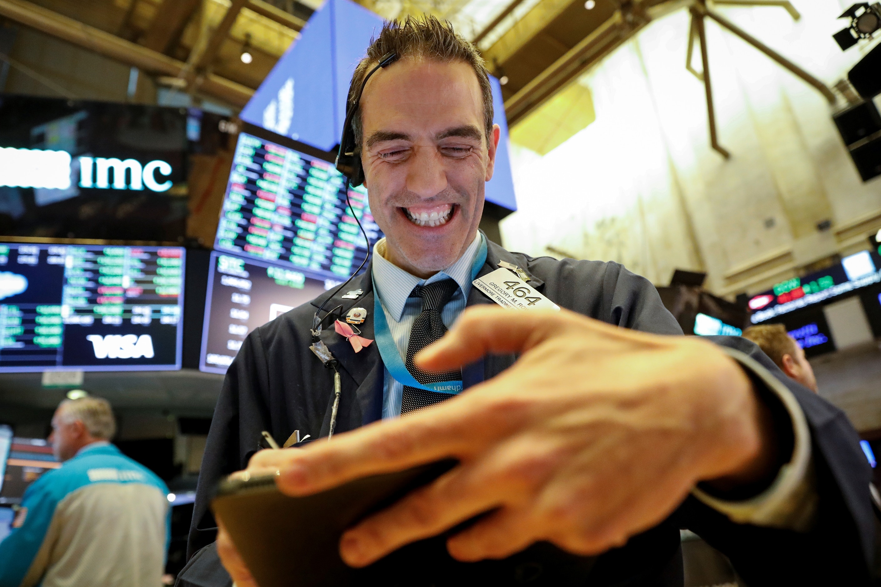 一分鐘看世界】美股大反彈、伊朗高官輪番中招、拜登鹹魚翻身