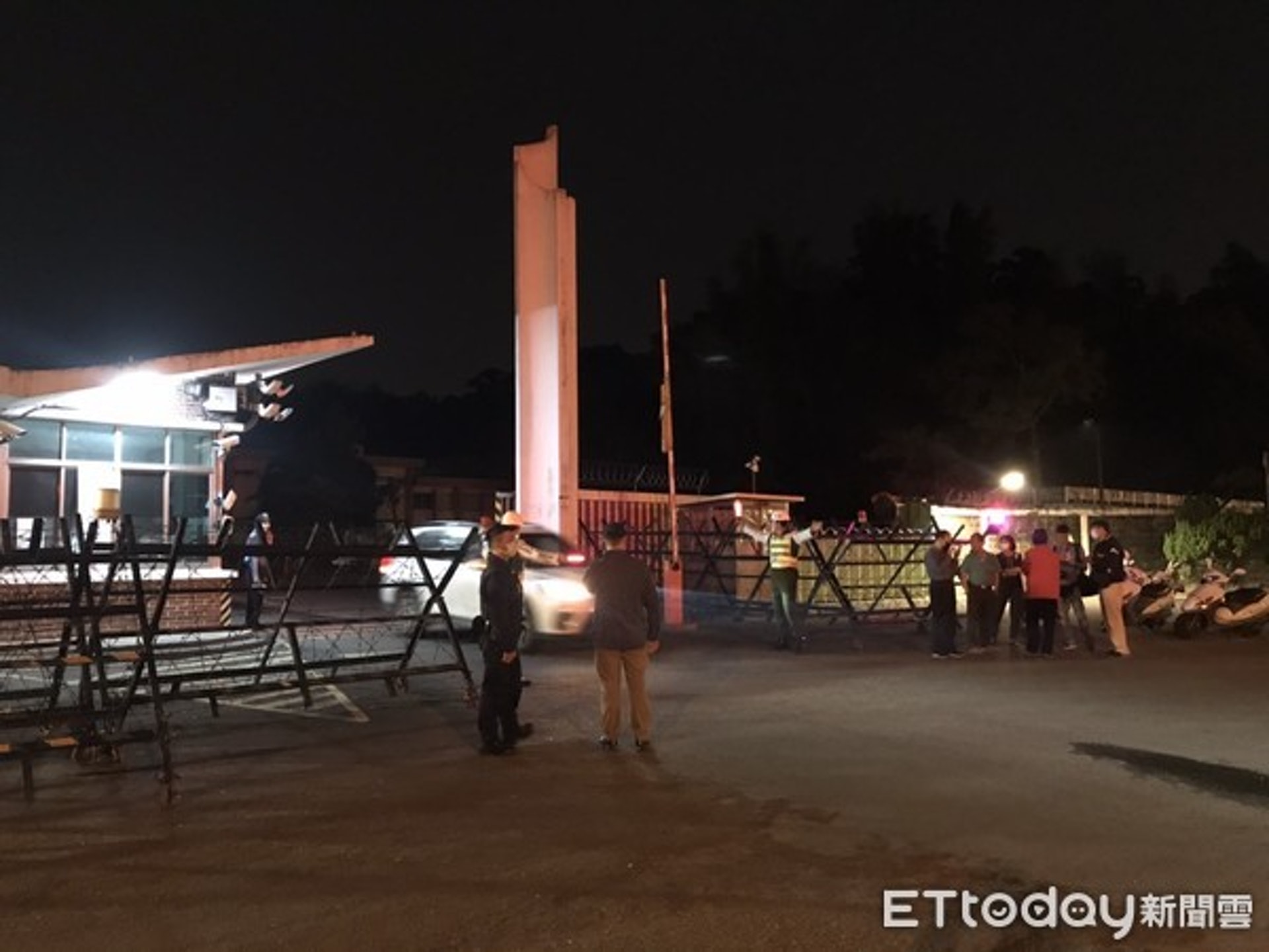 台灣中山科學研究院大樹院區,晚間7點多傳出爆炸火警 。(東森新聞雲) 台灣中山科學研究院大樹院區,晚間7點多傳出爆炸火警 。(東森新聞雲)