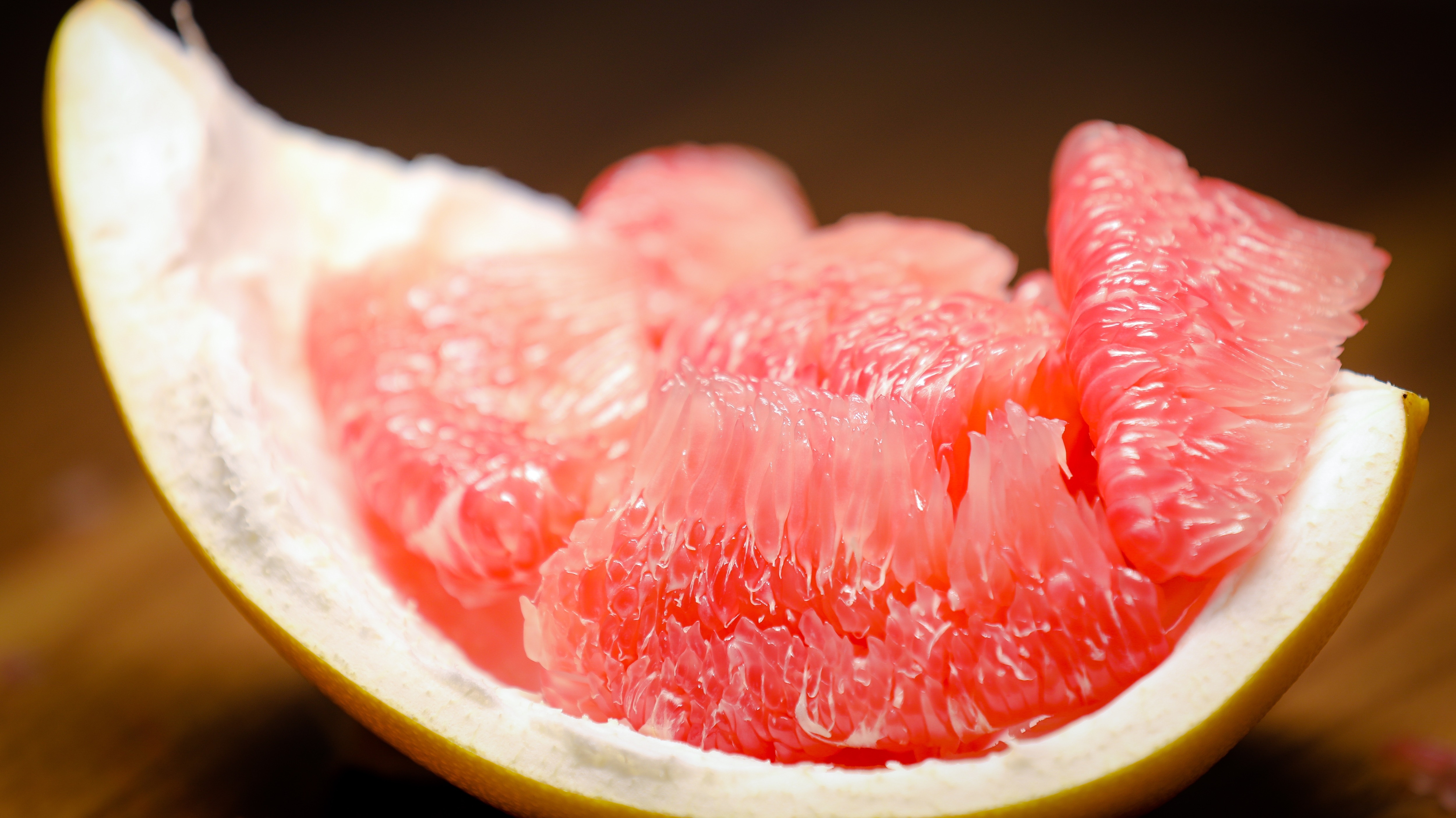 藥物與柑橘類水果同吃恐致命　原來食蘋果會影響藥效？｜醫聊健康