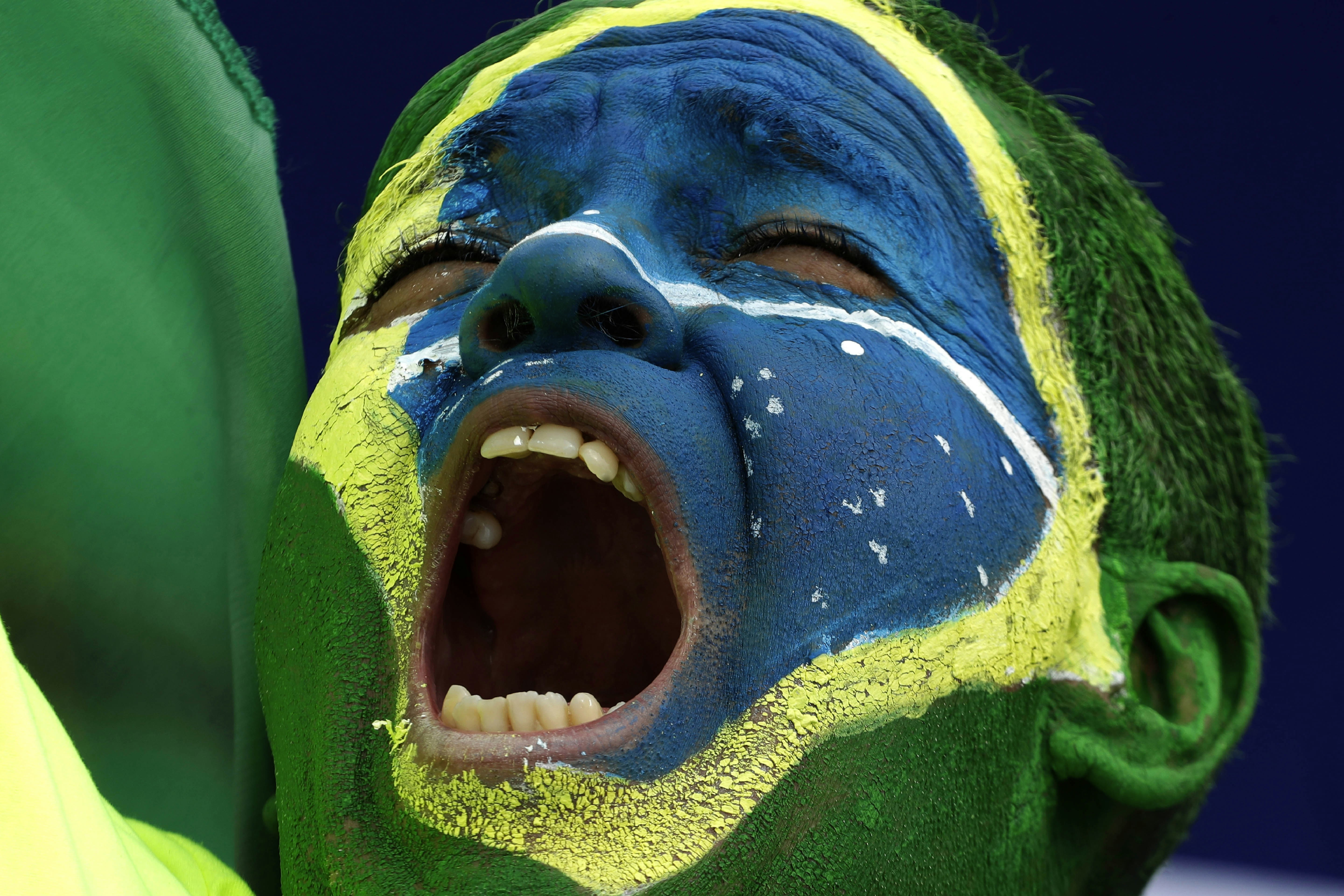 202151ڰǰǾеĴ֧ͳֶޣJair Bolsonaroķ״̬ʾߴ󺰿ںšƬ/ࡤ˹(AP Photo/Eraldo Peres)