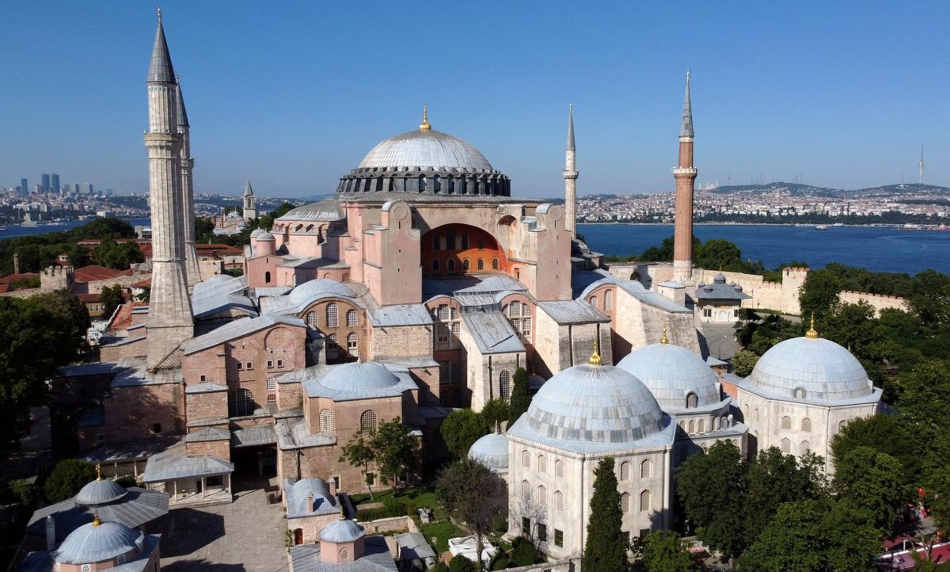 2020710գԺϳ1934ڸսʥǣHagia Sophia86Ĳ¡ͳలRecep Tayyip ErdoğanҲǩͳָʥǹ482µλReuters