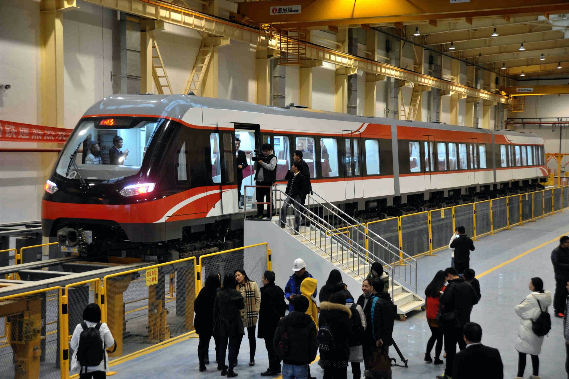 中速磁浮列車在湖南長沙進行測試。(新華社) 中速磁浮列車在湖南長沙進行測試。(新華社)