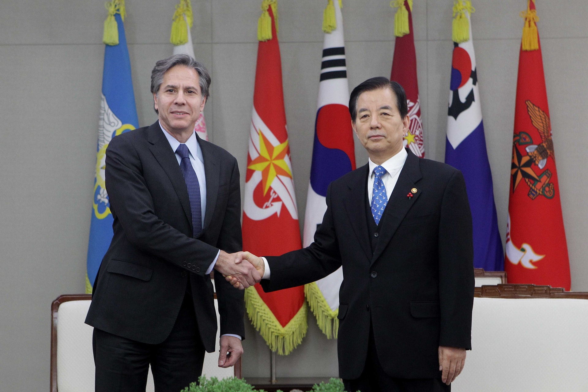 2016年1月20日,韓國首爾,美常務副國務卿布林肯訪韓,與韓國防長韓民求會面。(Getty) 2016年1月20日,韓國首爾,美常務副國務卿布林肯訪韓,與韓國防長韓民求會面。(Getty)