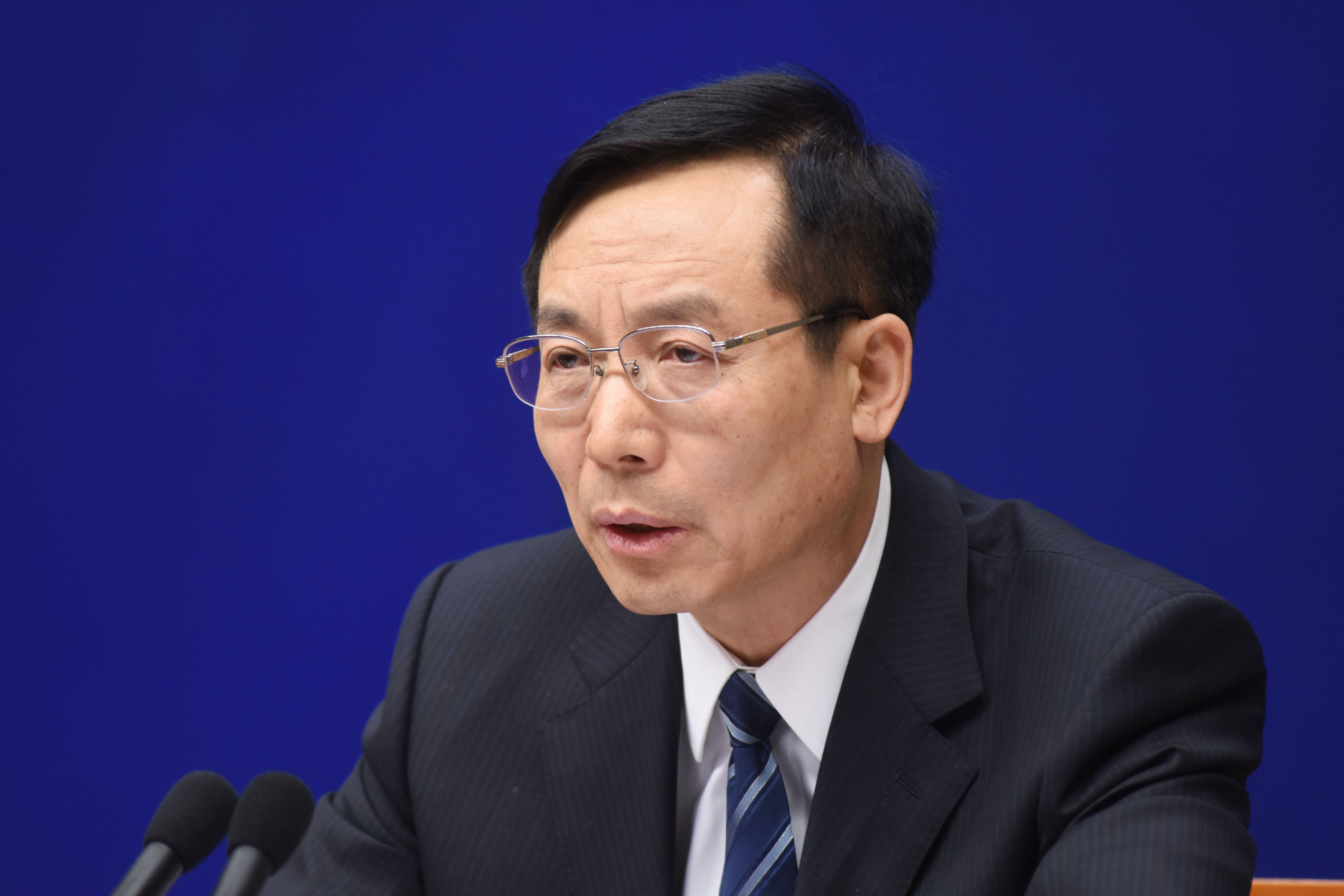 畢井泉被查:一個曾經轟動醫藥圈的改革官員何以淪落至此