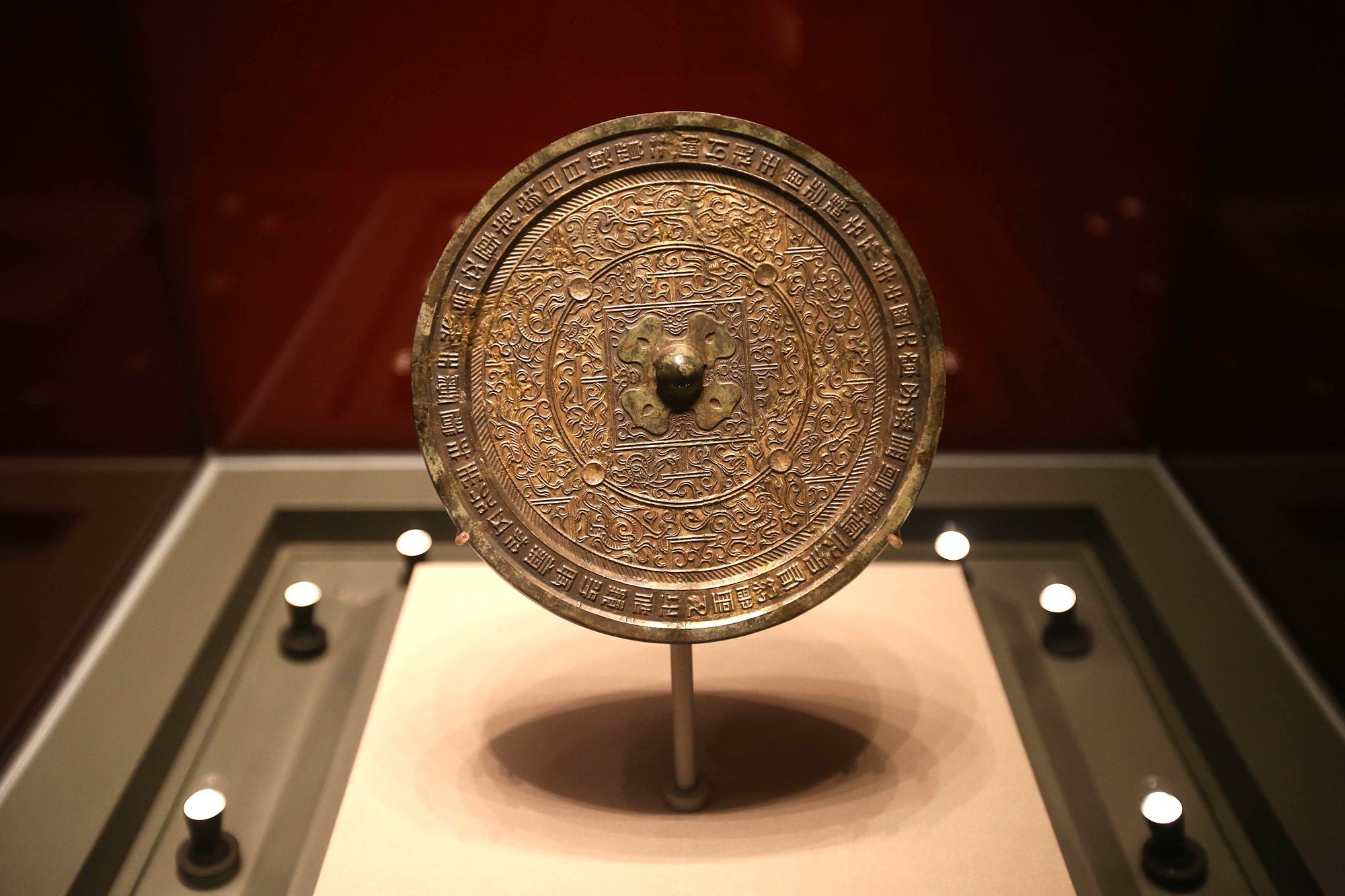 中國數千年造鏡史「充滿魔力」 古代「照妖鏡」製作極講究