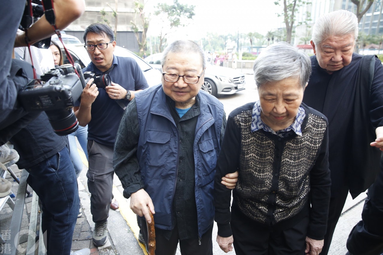 倪匡最近的公開露面已經是2018年好友金庸離世。(图源:香港01) 倪匡最近的公開露面已經是2018年好友金庸離世。(图源:香港01)