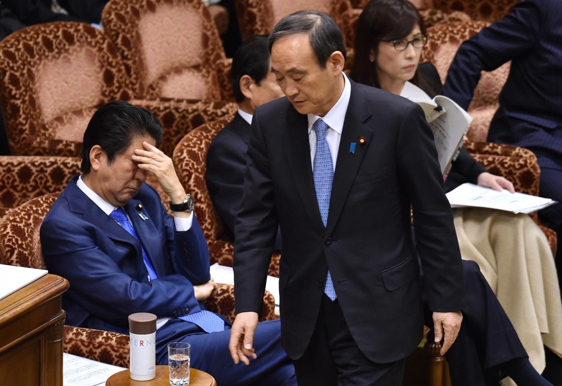 近期輔佐安倍的重要功臣內閣官房長官菅義偉接任首相的呼聲漸增高。(Getty) 无奈辞职!安倍晋三留下的三大遗憾(图) - 5