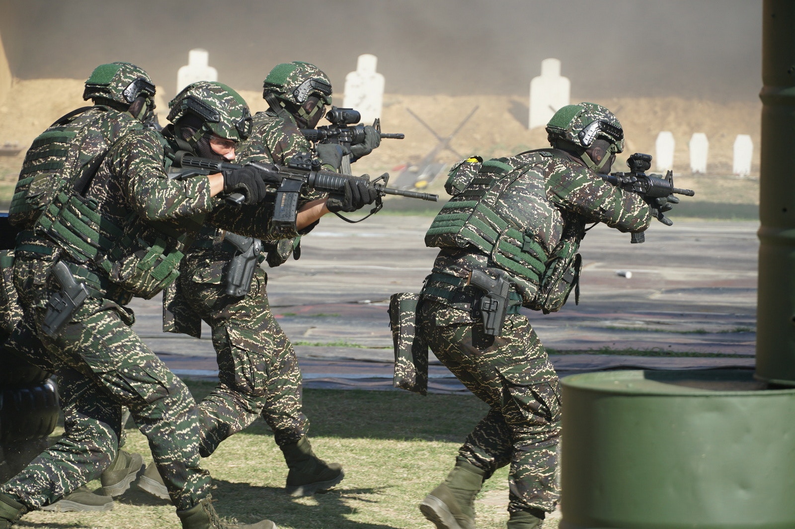 【觀察】台灣青年「願意上戰場」表象與現實