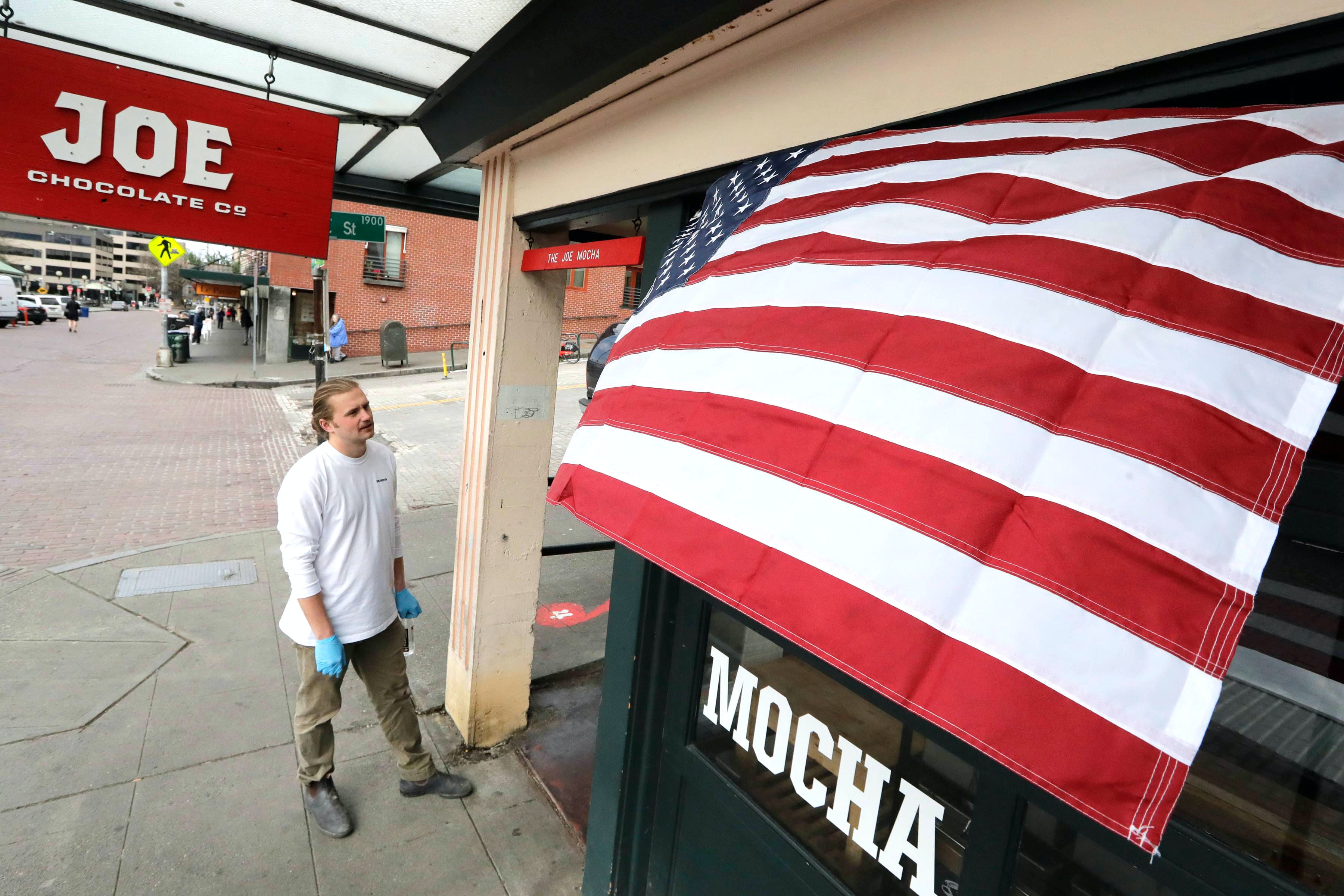 美國失業人數連續六周下降上周首次申請失業救濟錄26.7萬人